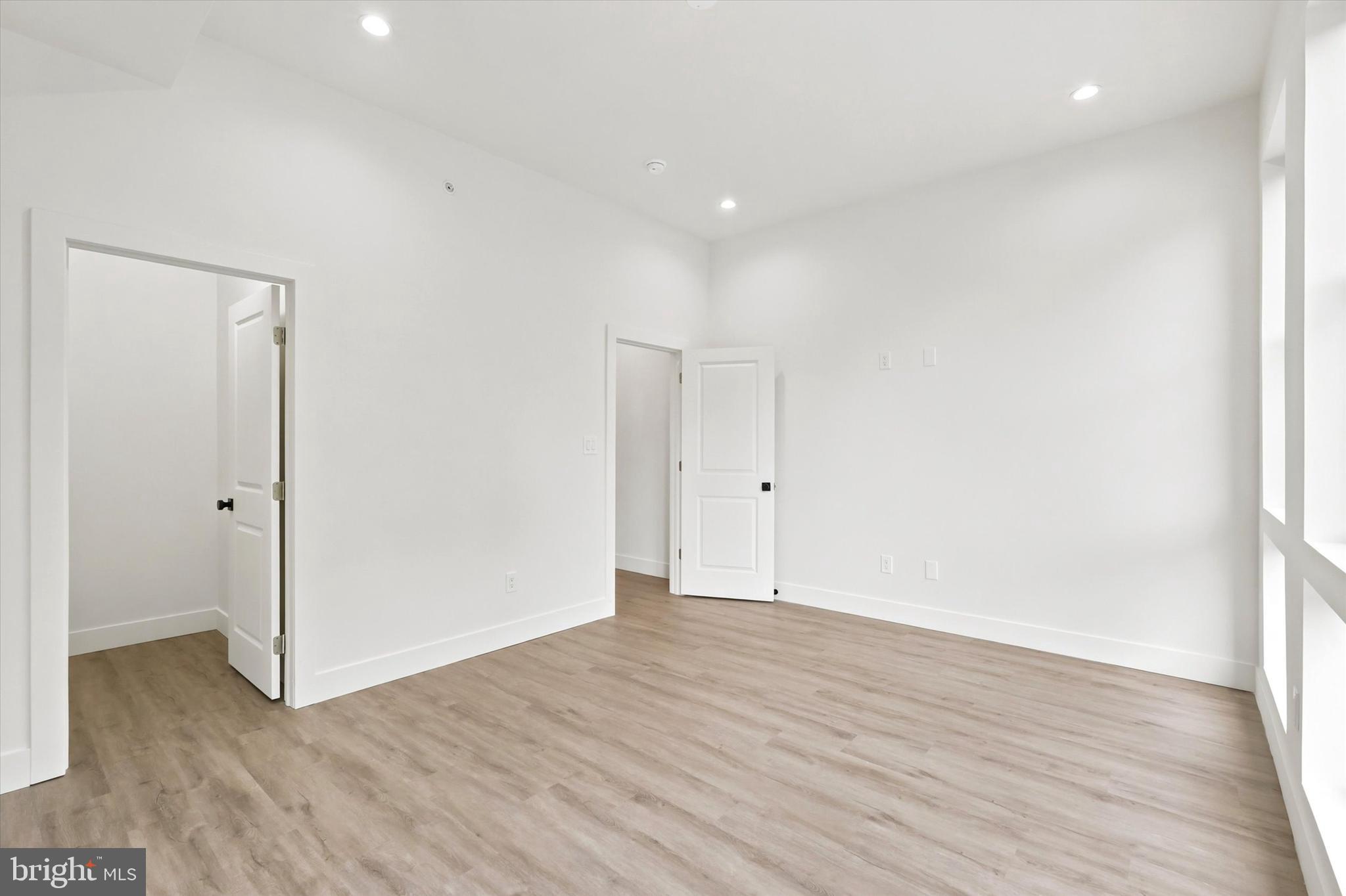 MANAYUNK - Residential