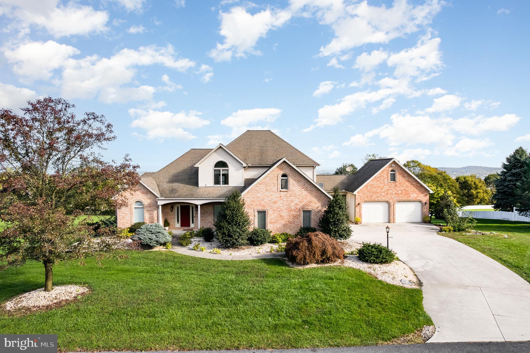 MOUNTAIN VIEW - Residential