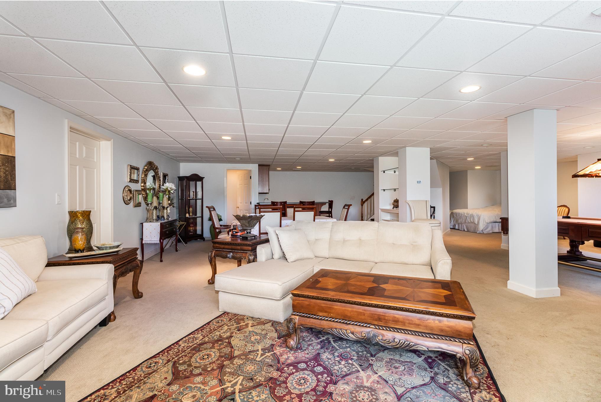 MOUNTAIN VIEW - Residential