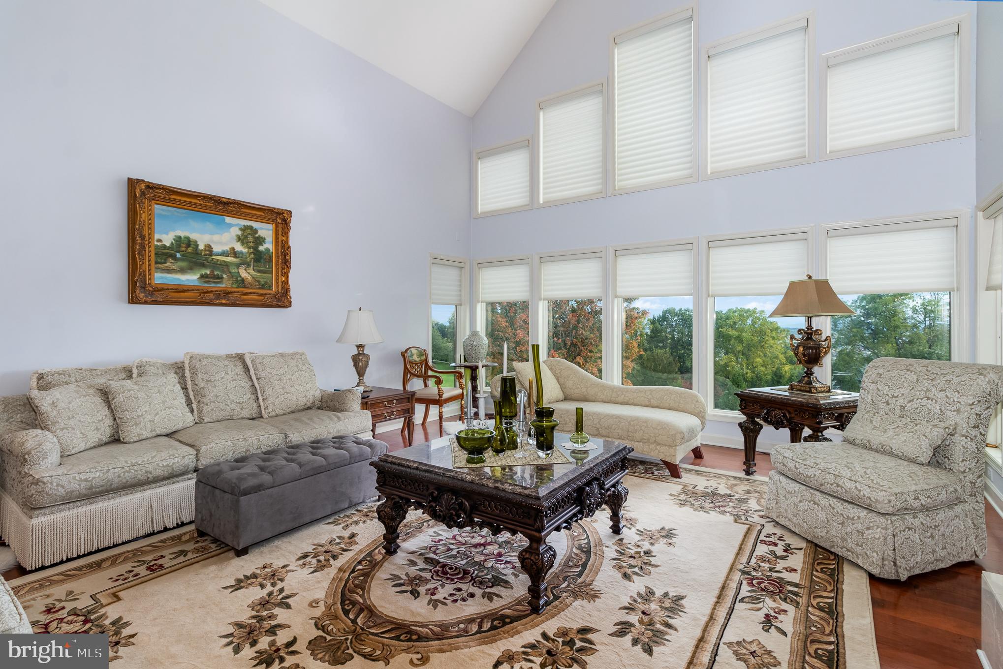 MOUNTAIN VIEW - Residential