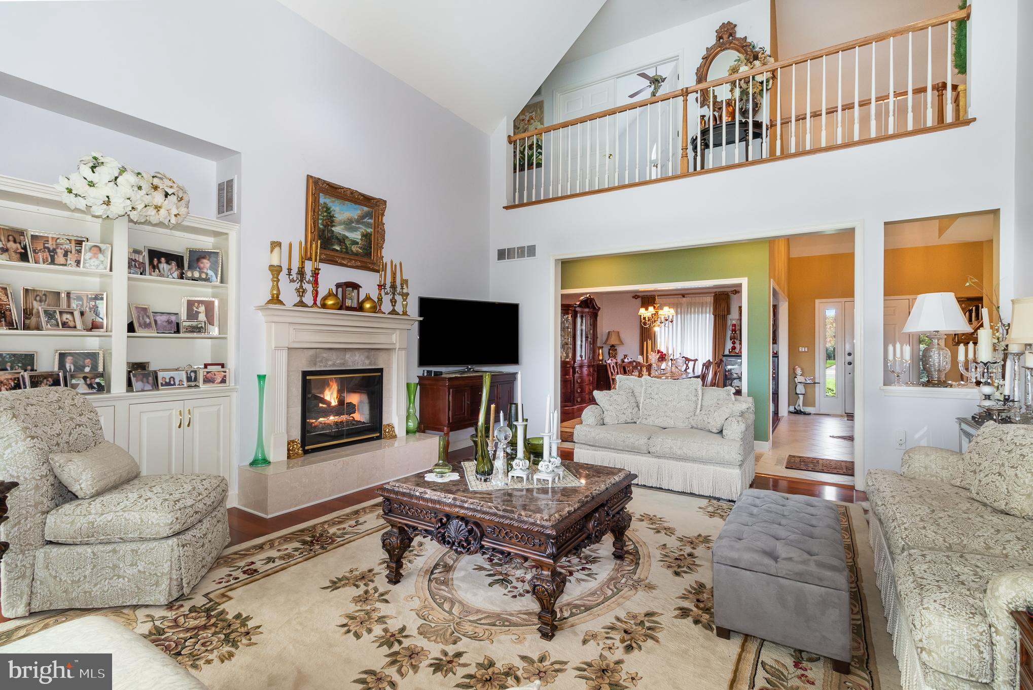 MOUNTAIN VIEW - Residential