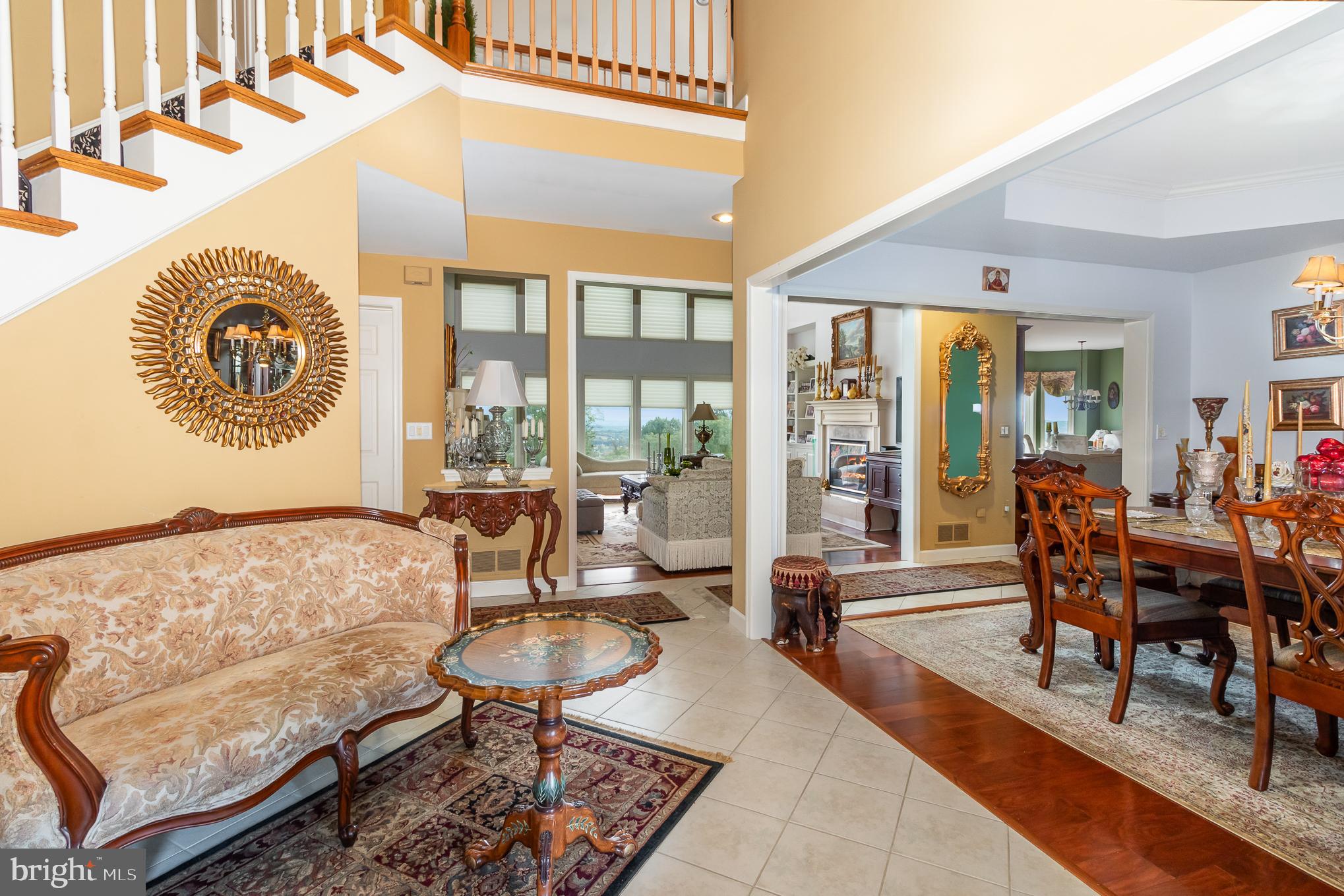 MOUNTAIN VIEW - Residential