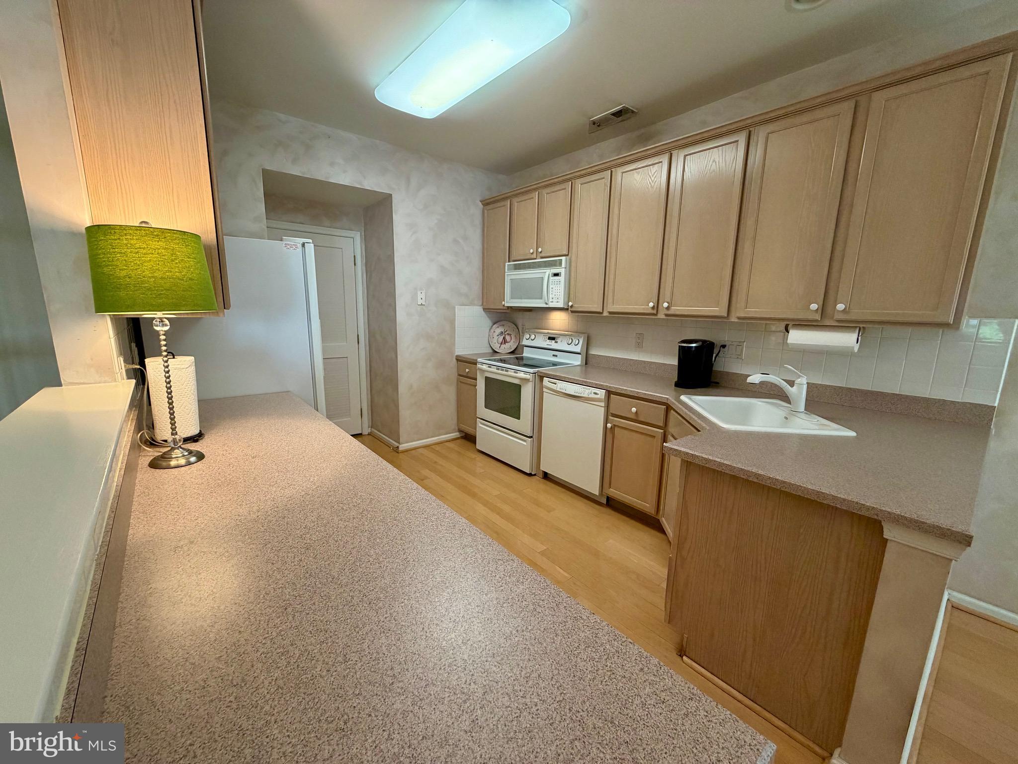 LEGACY OAKS - Residential