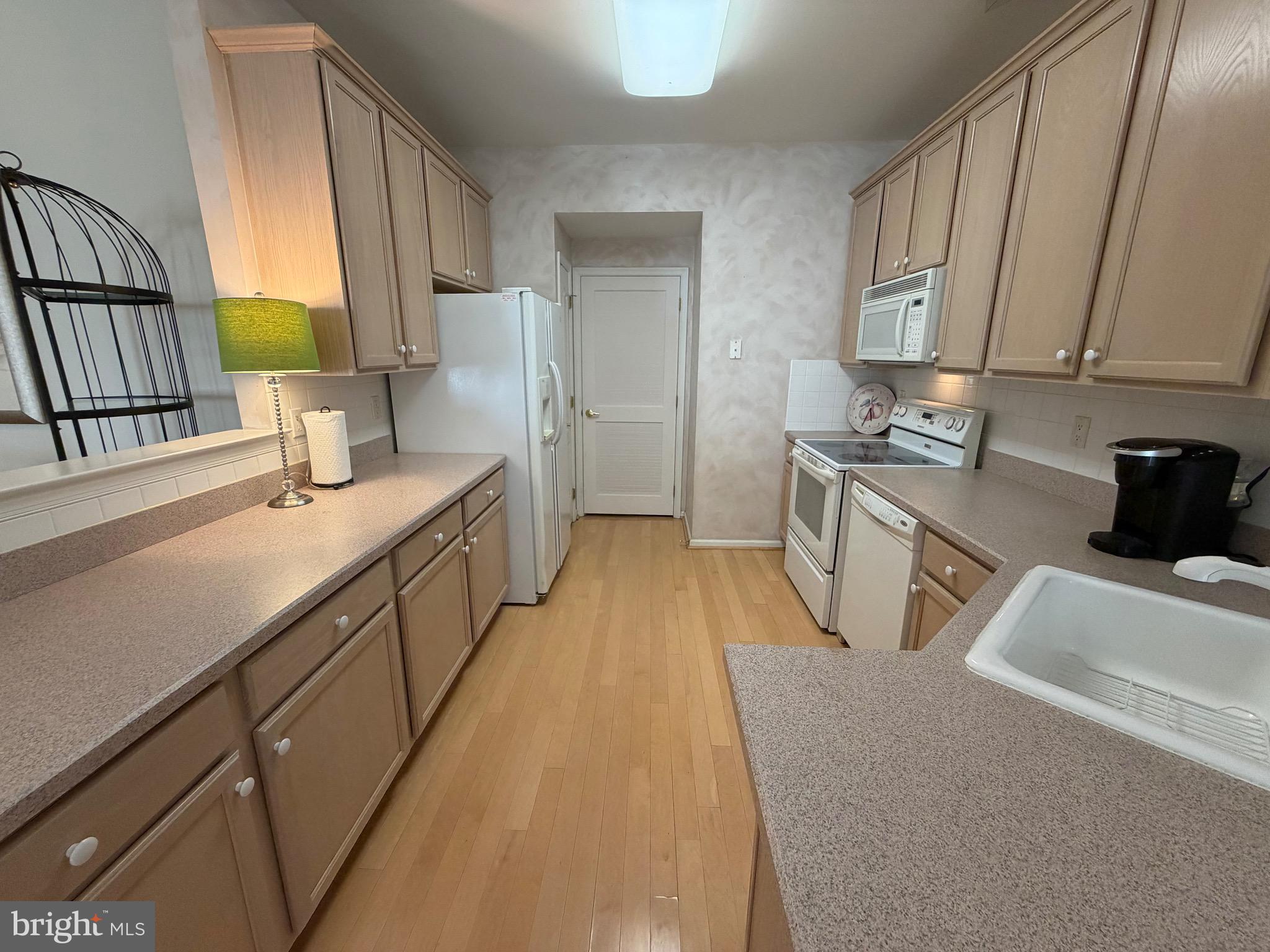 LEGACY OAKS - Residential
