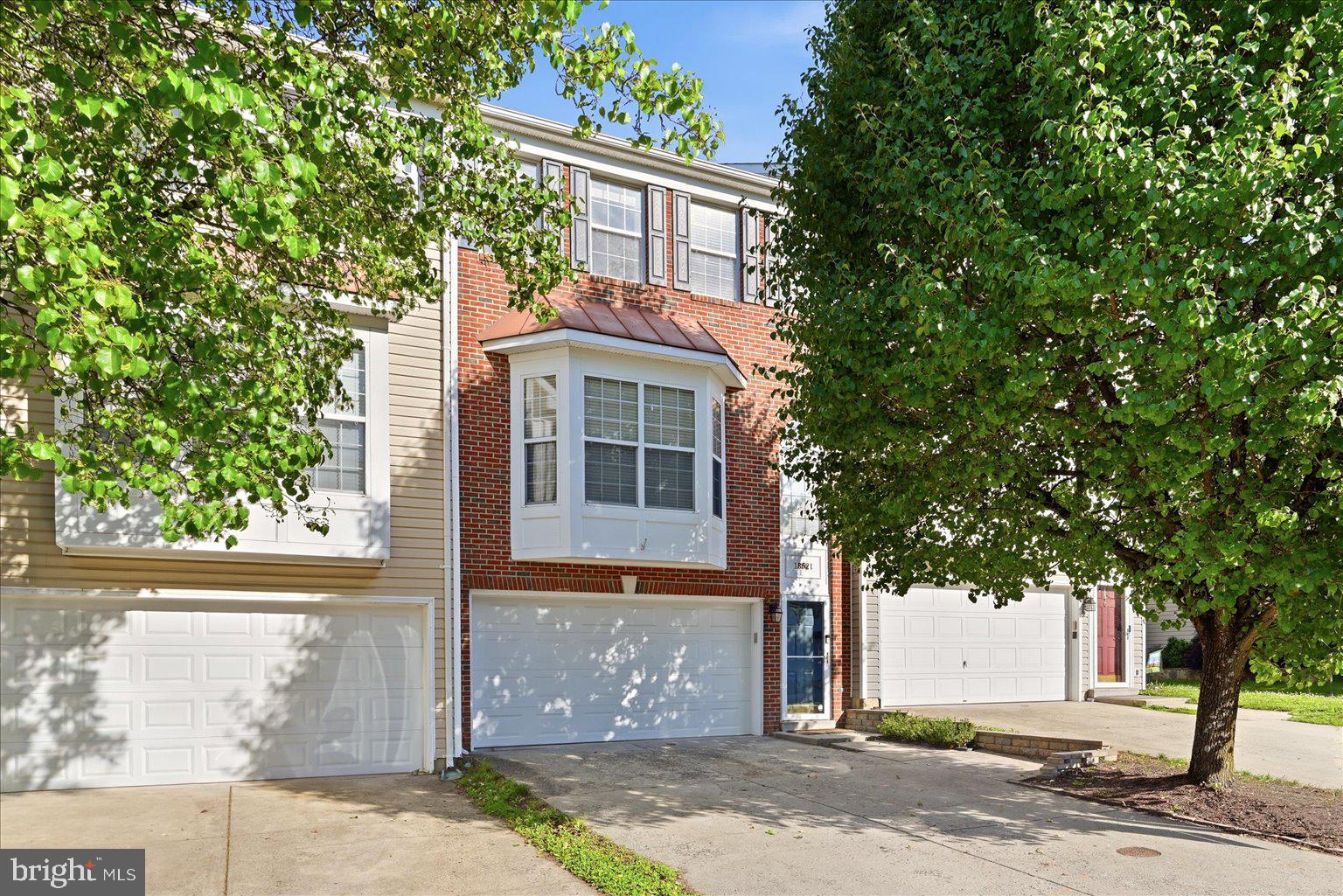 SPRING LAKES - Residential