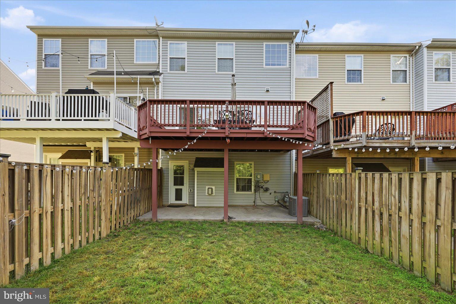 SPRING LAKES - Residential