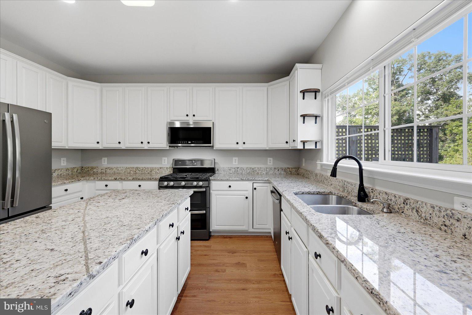 SPRING LAKES - Residential