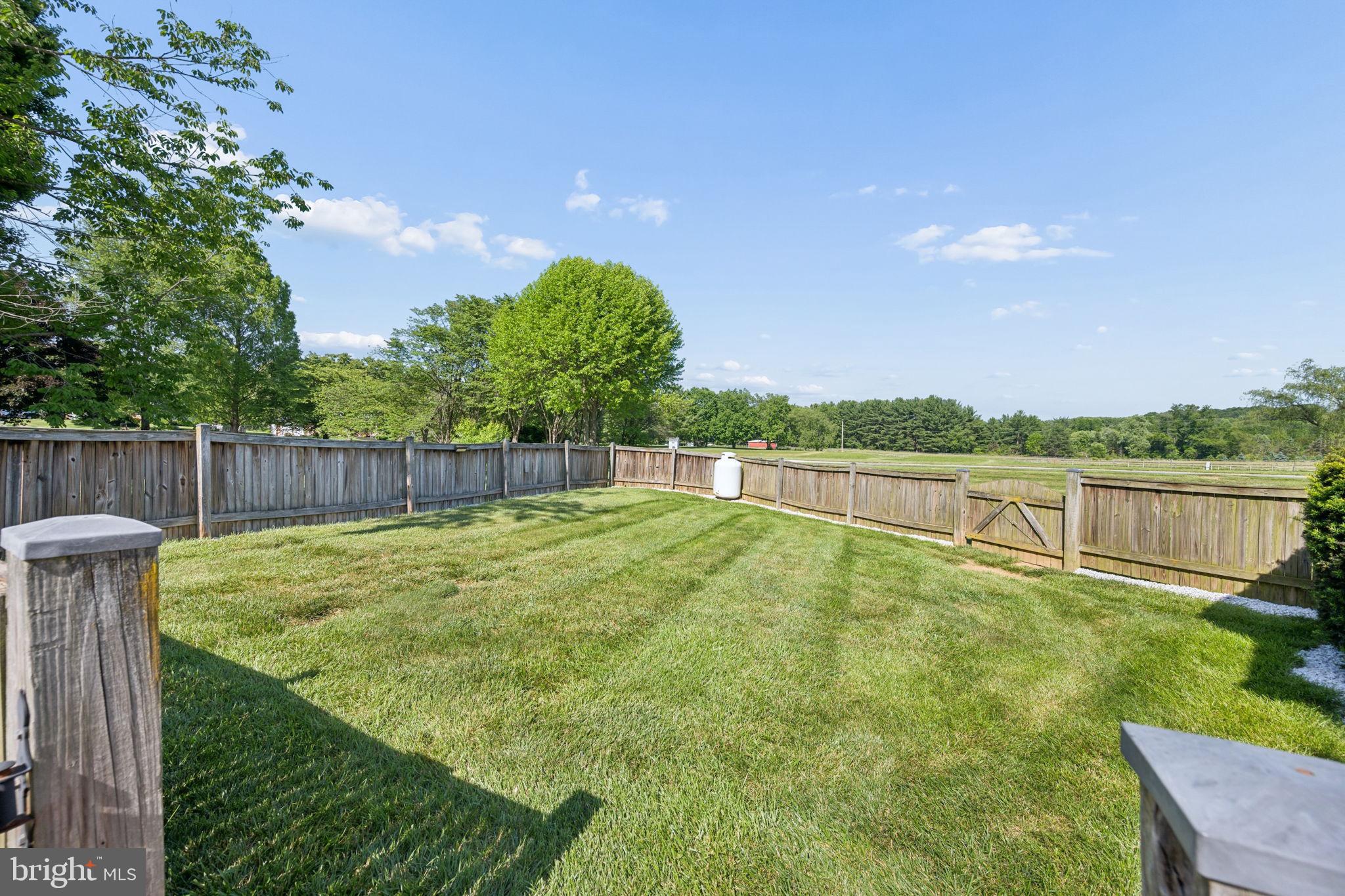 BRADDOCK MANOR - Residential