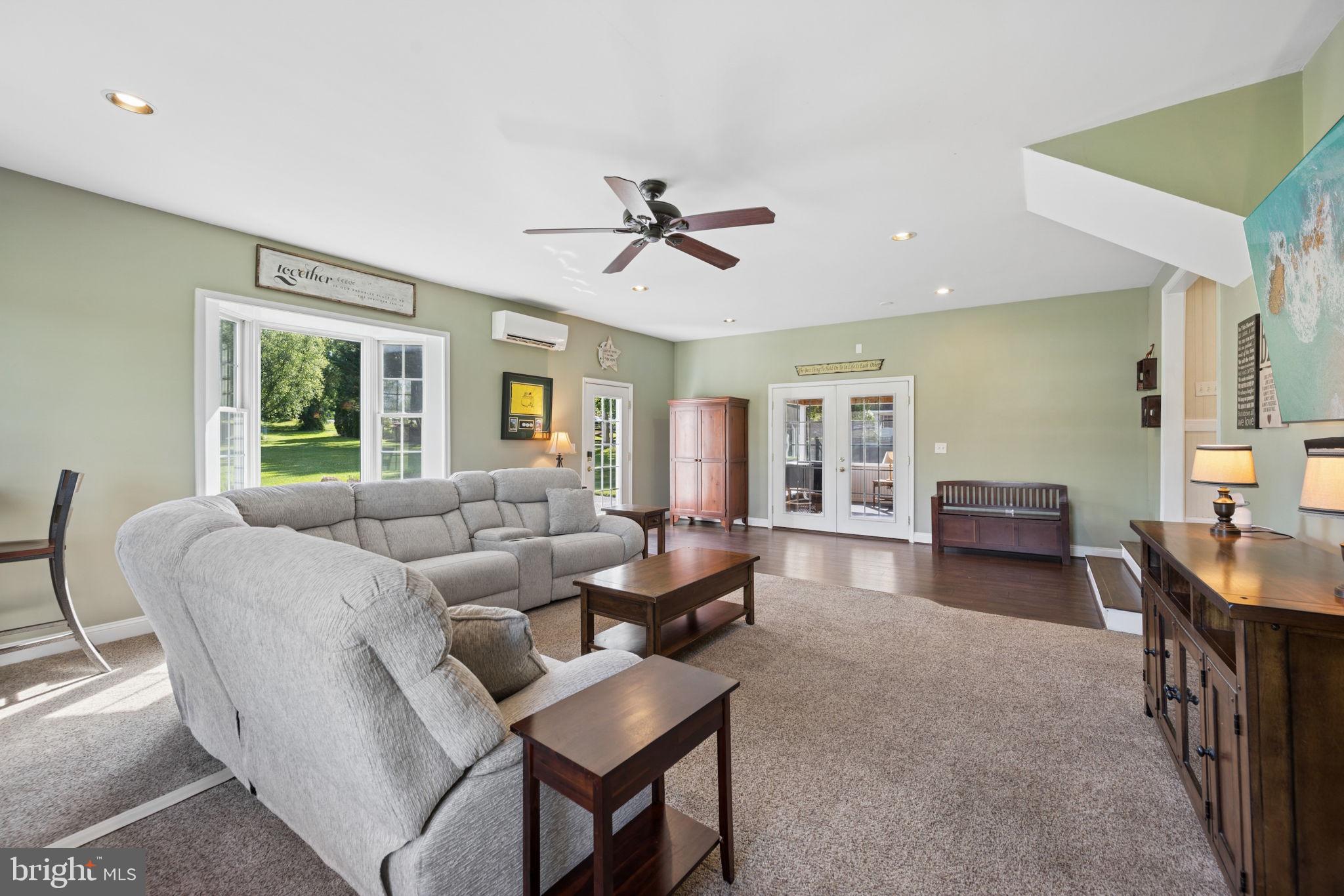BRADDOCK MANOR - Residential