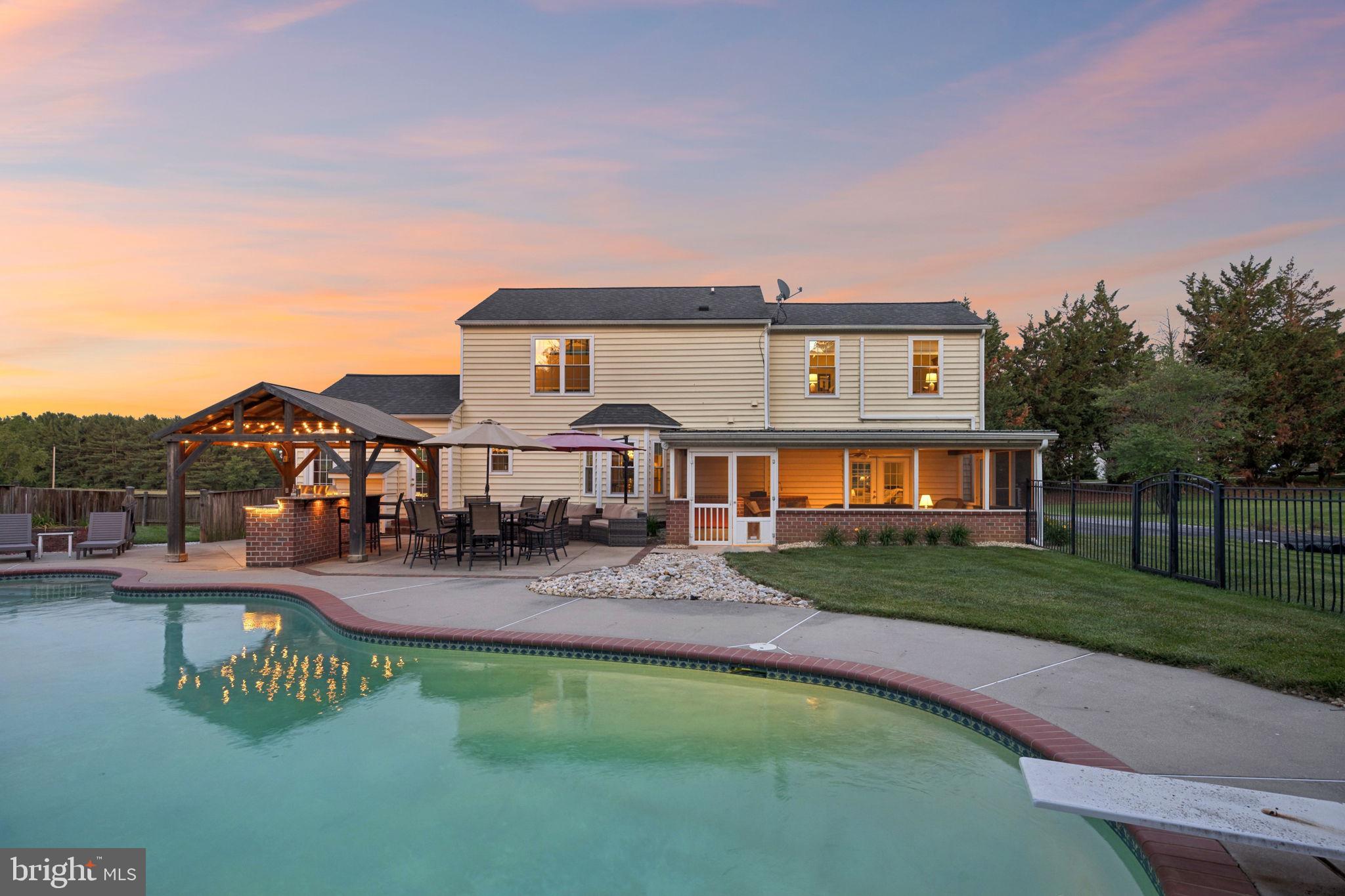 BRADDOCK MANOR - Residential