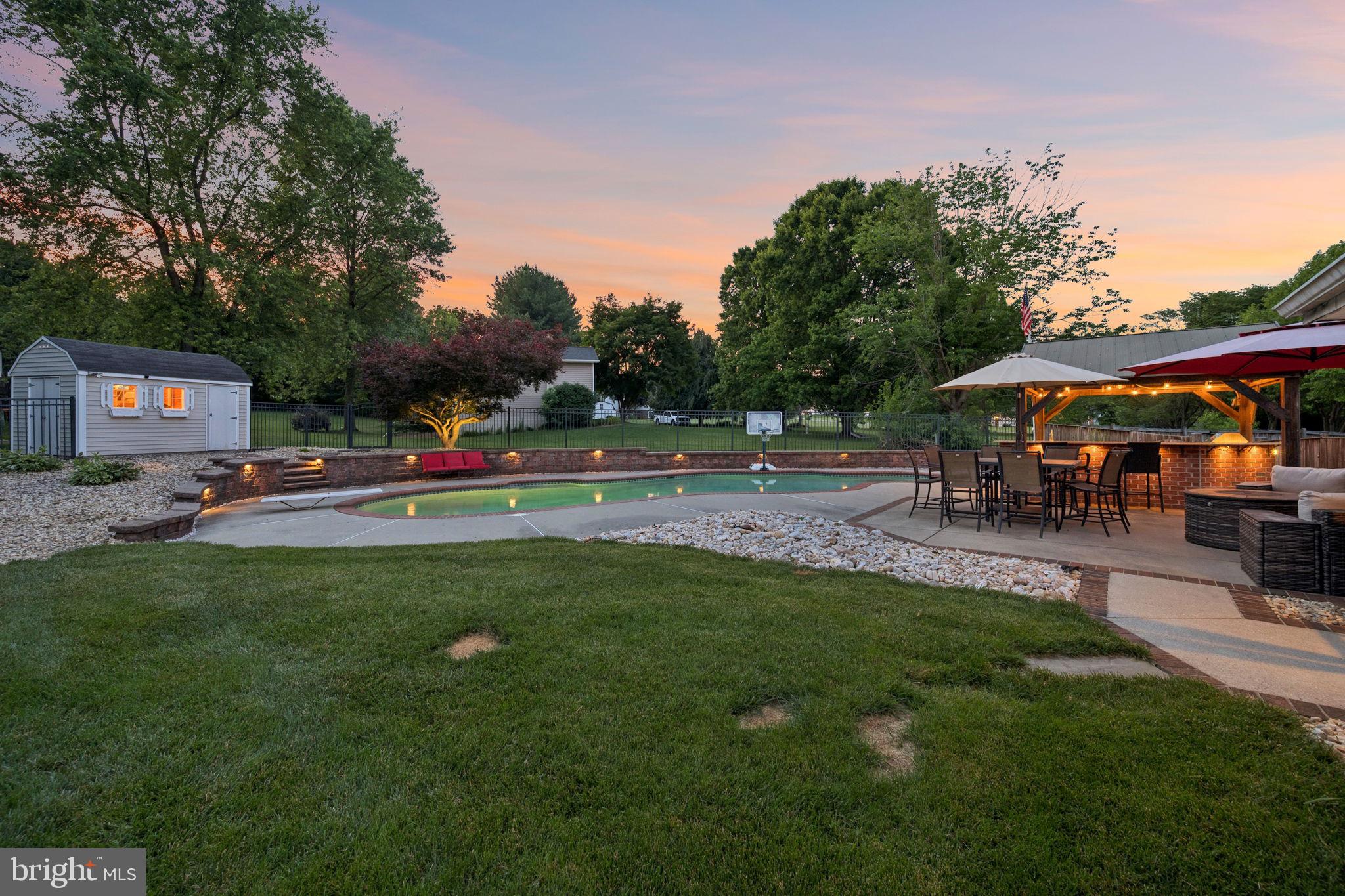 BRADDOCK MANOR - Residential