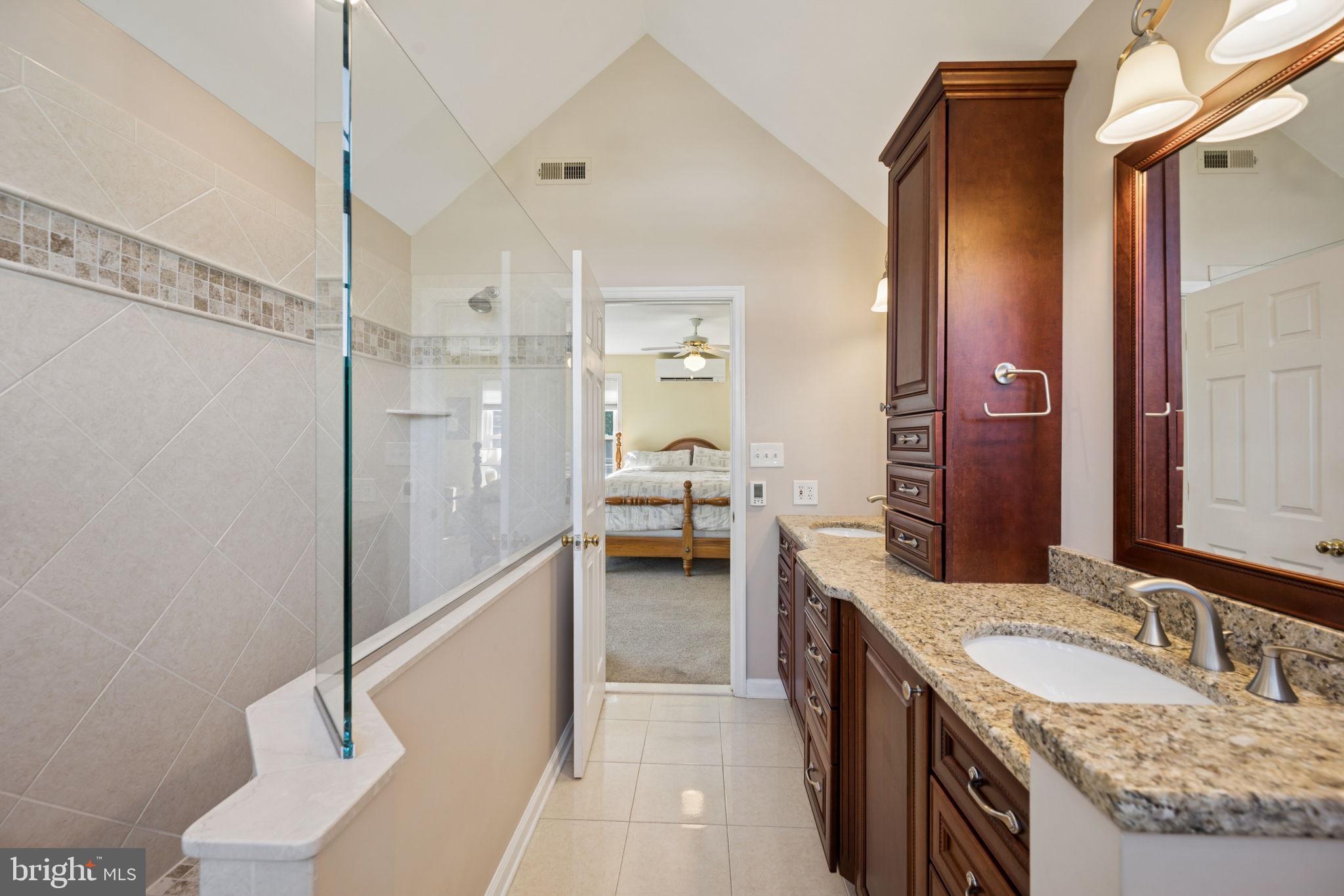 BRADDOCK MANOR - Residential
