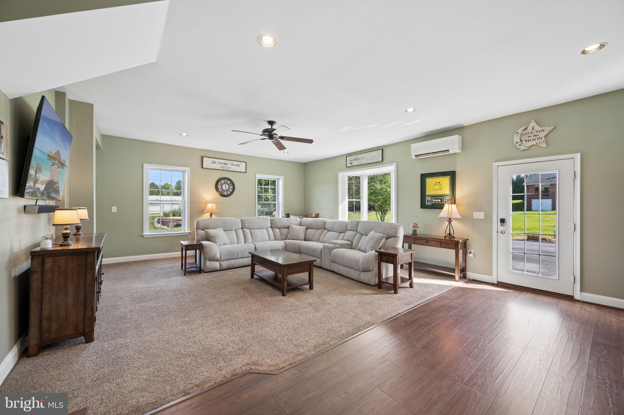 BRADDOCK MANOR - Residential