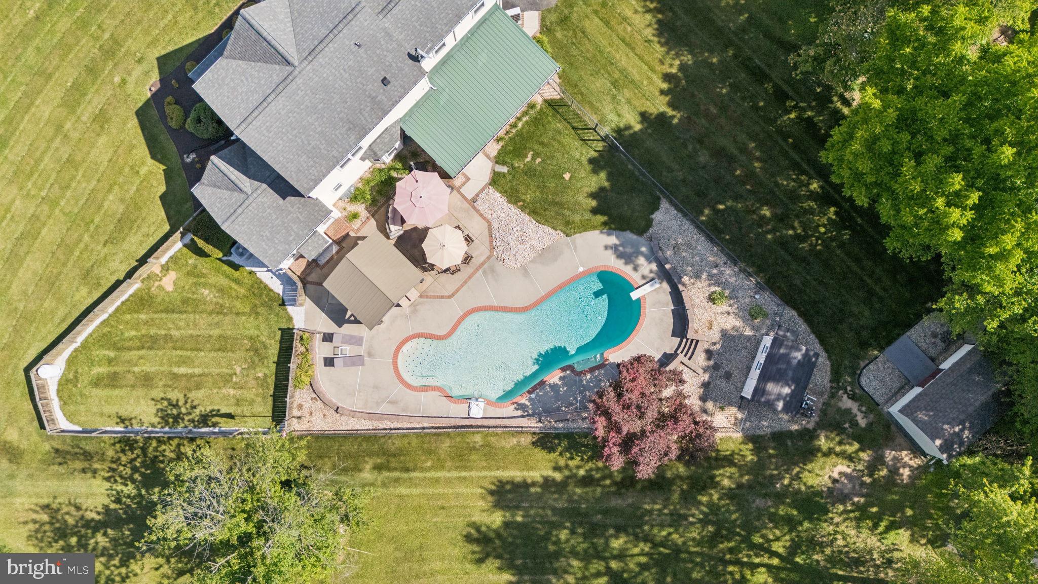 BRADDOCK MANOR - Residential