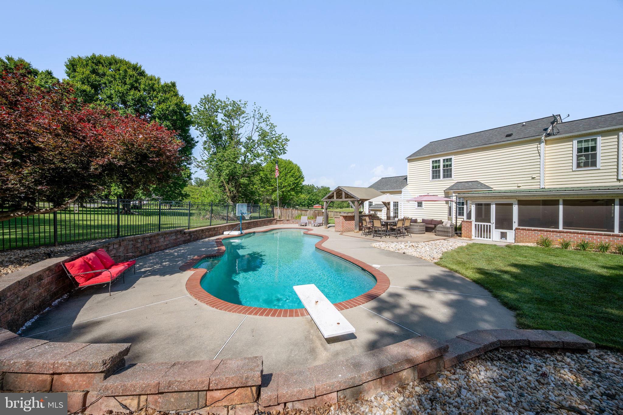 BRADDOCK MANOR - Residential