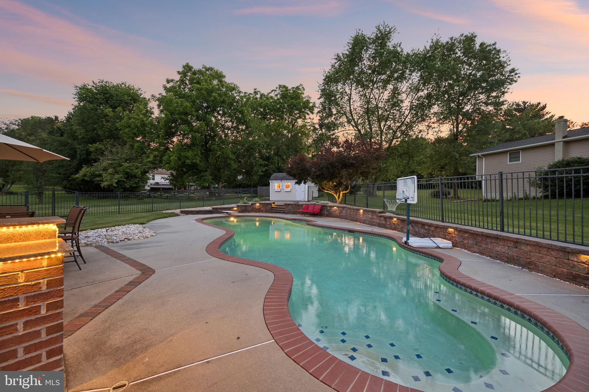 BRADDOCK MANOR - Residential