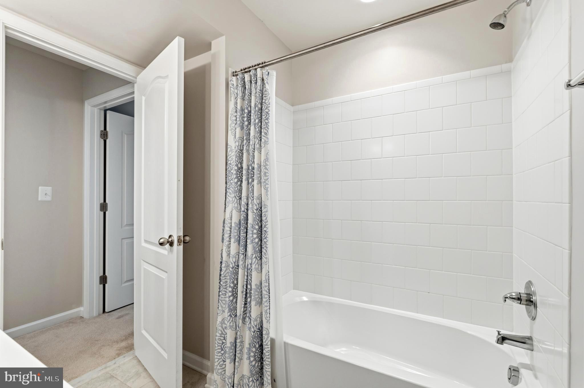 MARSHALL GROVE ESTATES - Residential