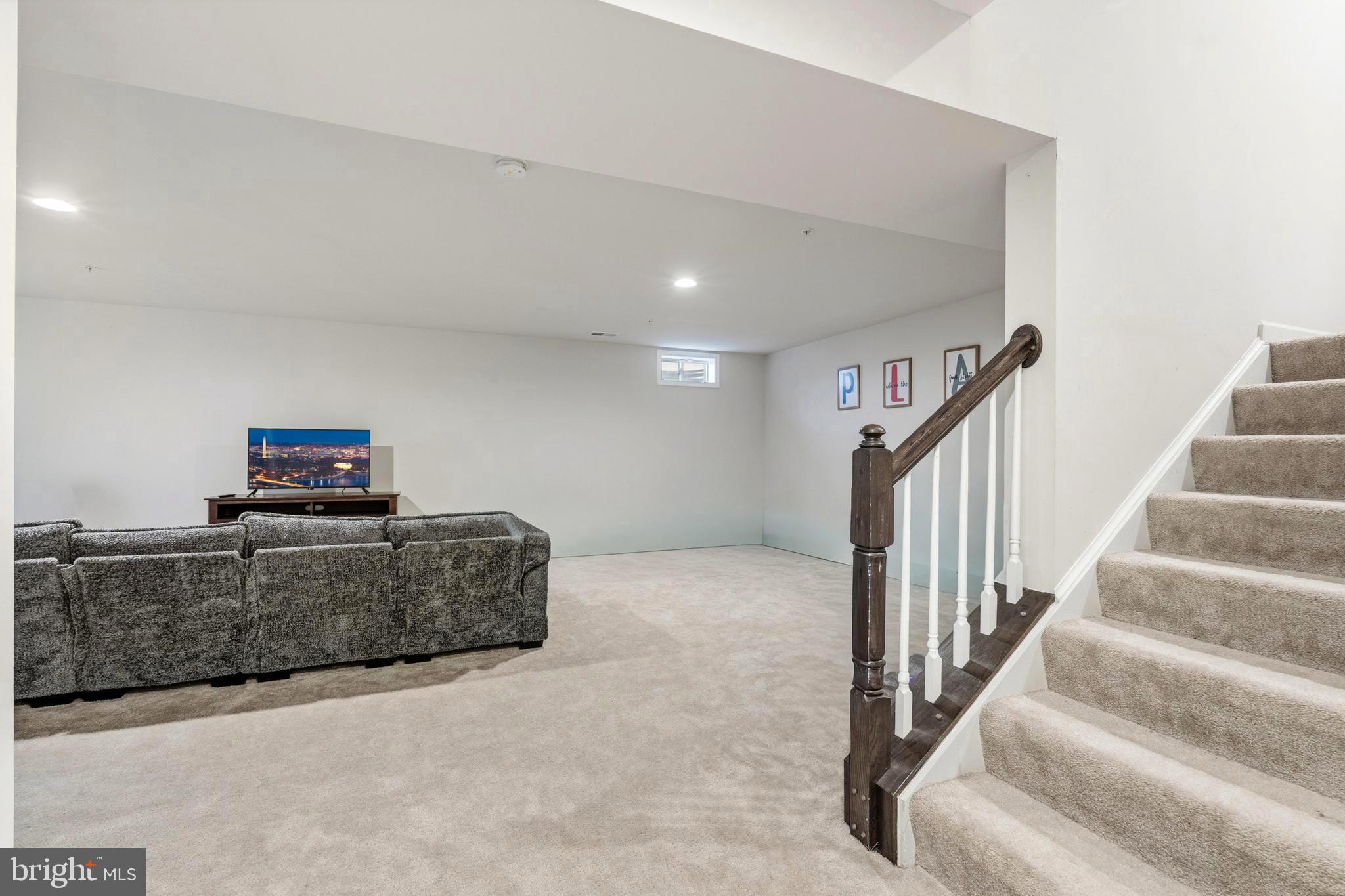 MARSHALL GROVE ESTATES - Residential