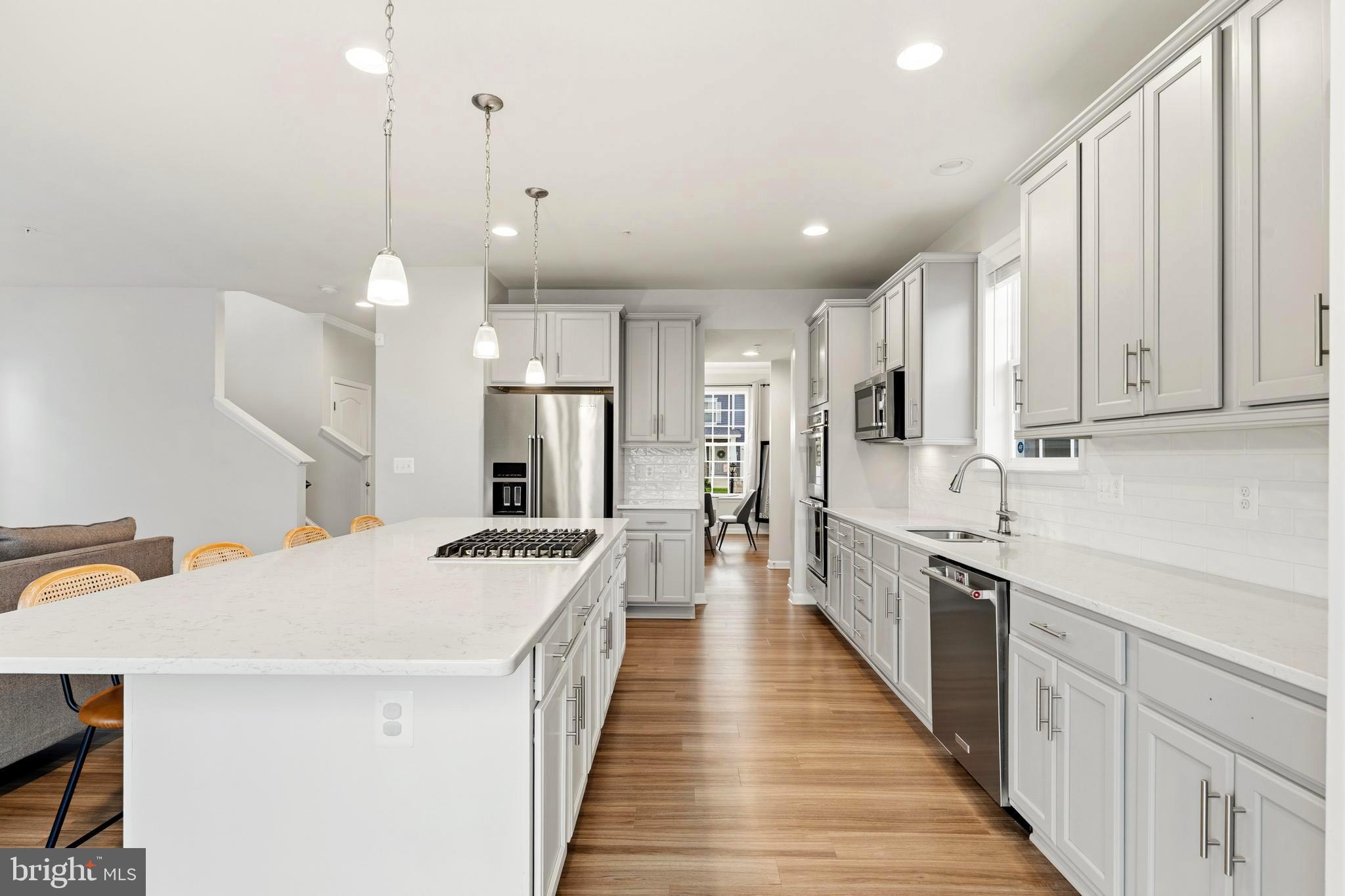 MARSHALL GROVE ESTATES - Residential