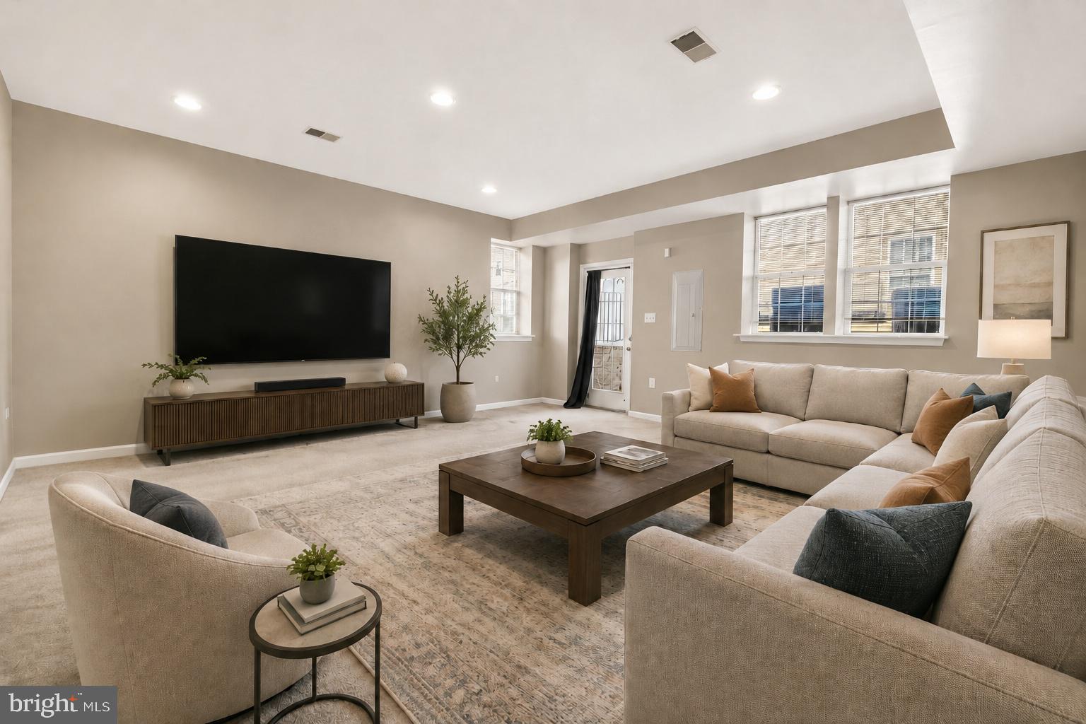 HUNTFIELD - Residential