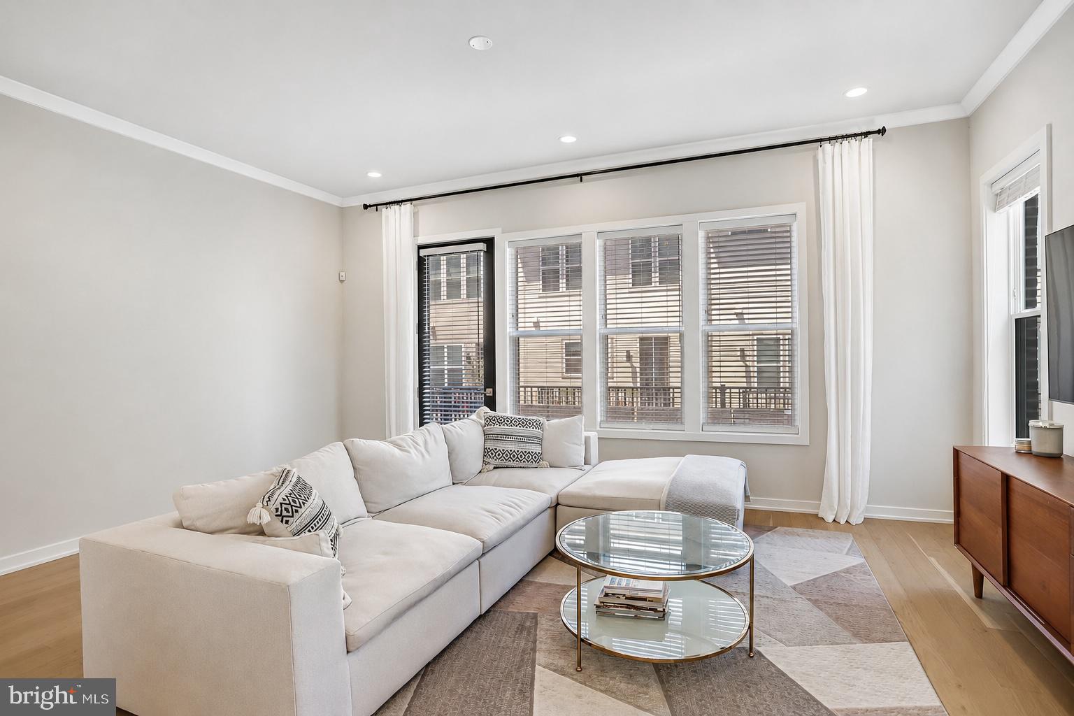 COMMONWEALTH PLACE AT WESTFIELDS - Residential