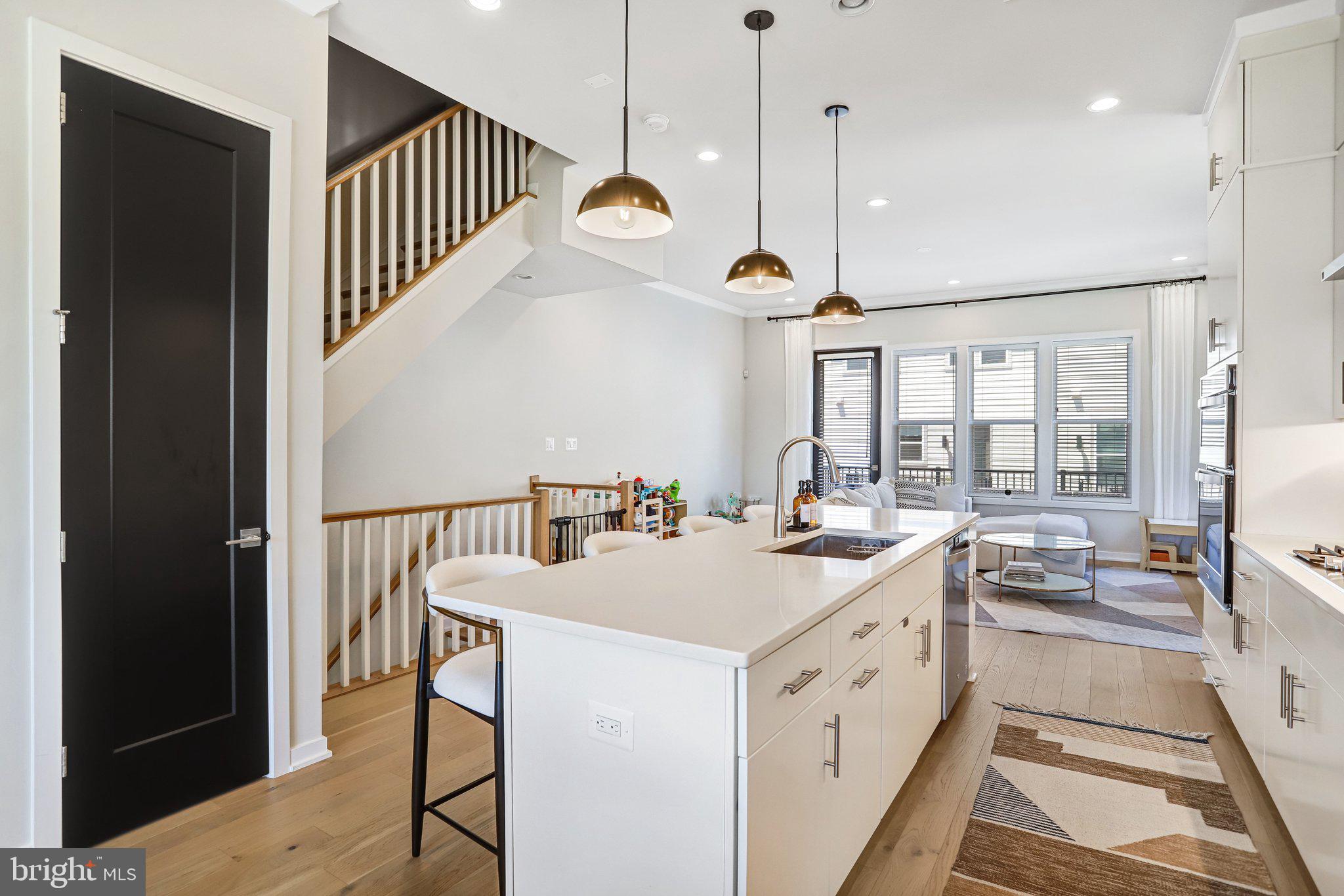 COMMONWEALTH PLACE AT WESTFIELDS - Residential