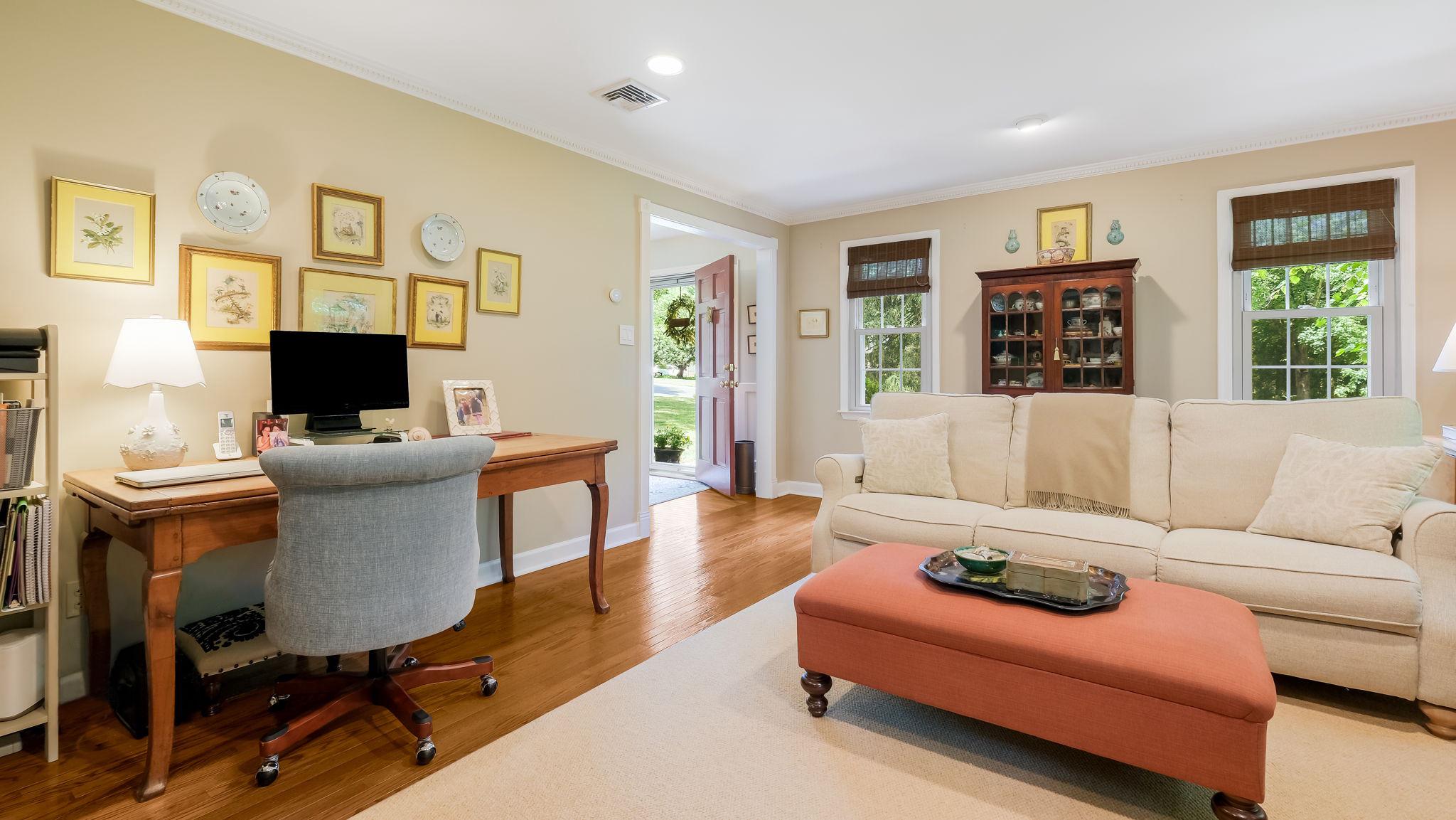 SPRING VALLEY - Residential