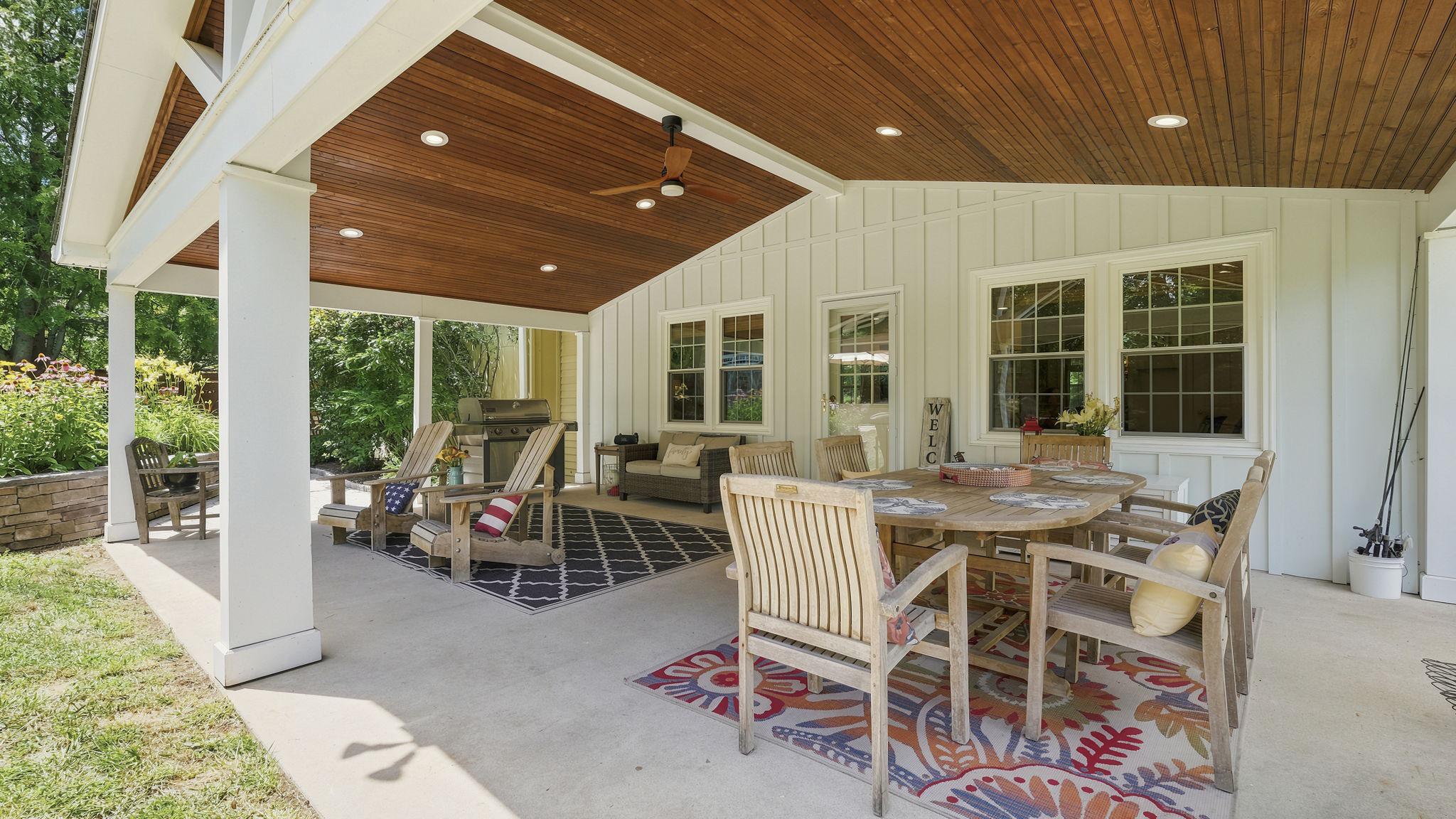 SPRING VALLEY - Residential