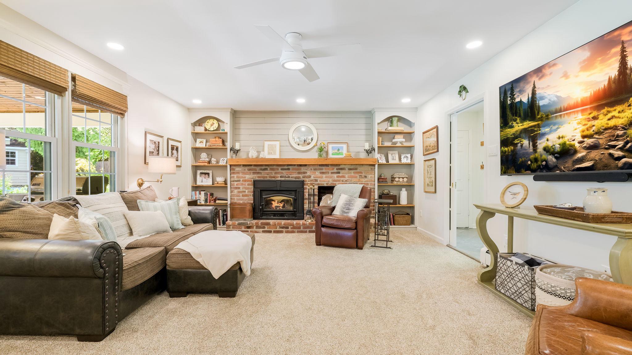 SPRING VALLEY - Residential