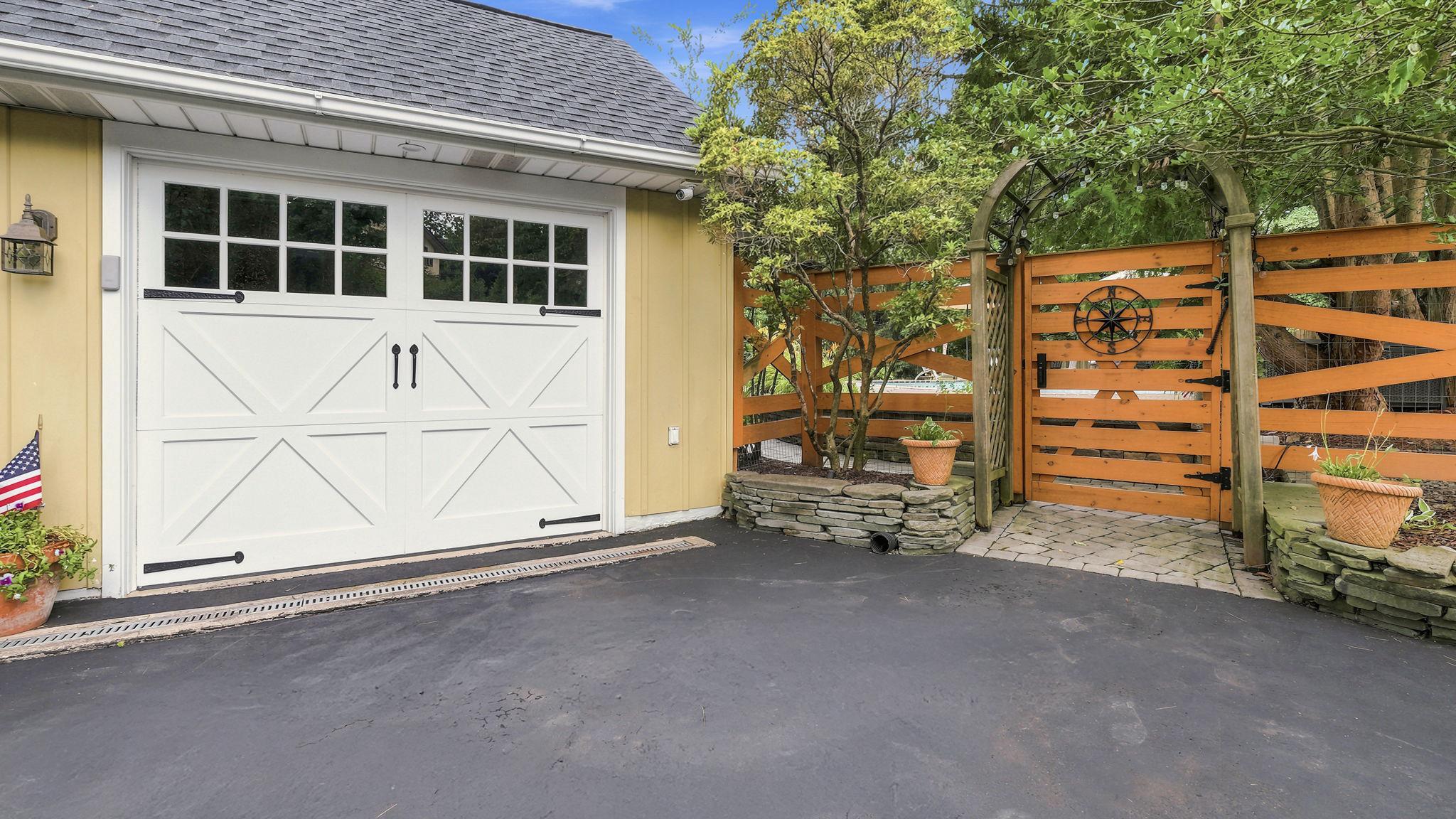 SPRING VALLEY - Residential
