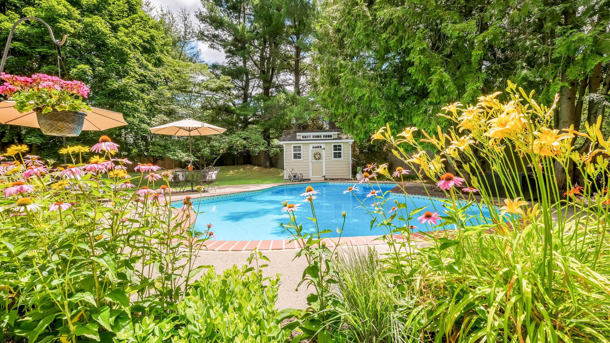 SPRING VALLEY - Residential