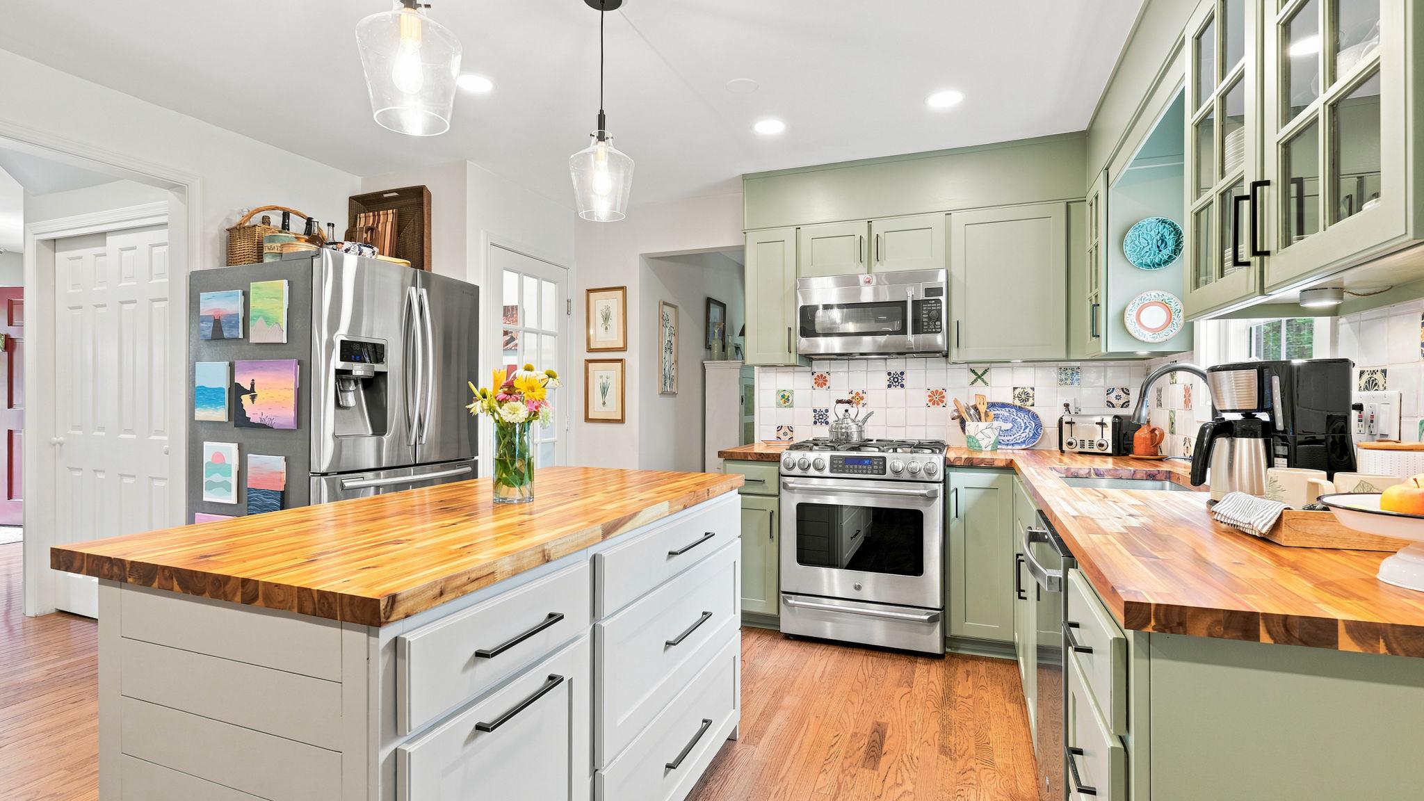 SPRING VALLEY - Residential