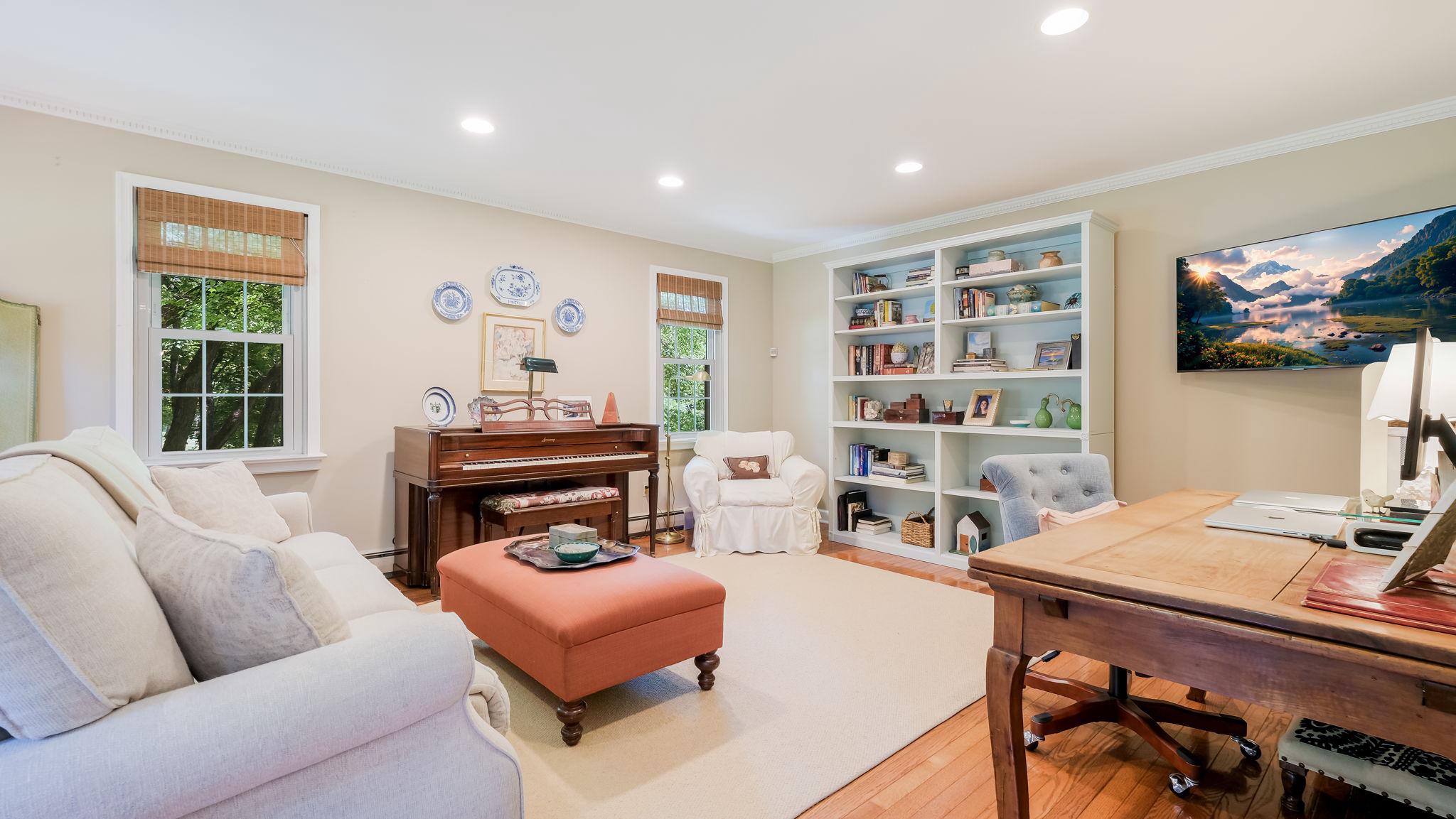 SPRING VALLEY - Residential