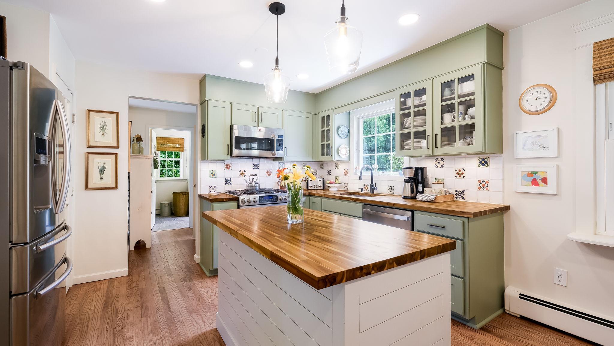 SPRING VALLEY - Residential