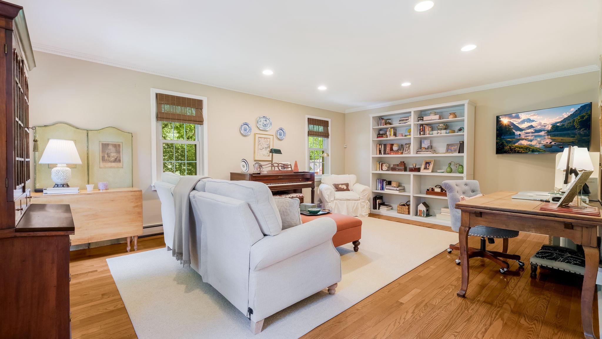 SPRING VALLEY - Residential