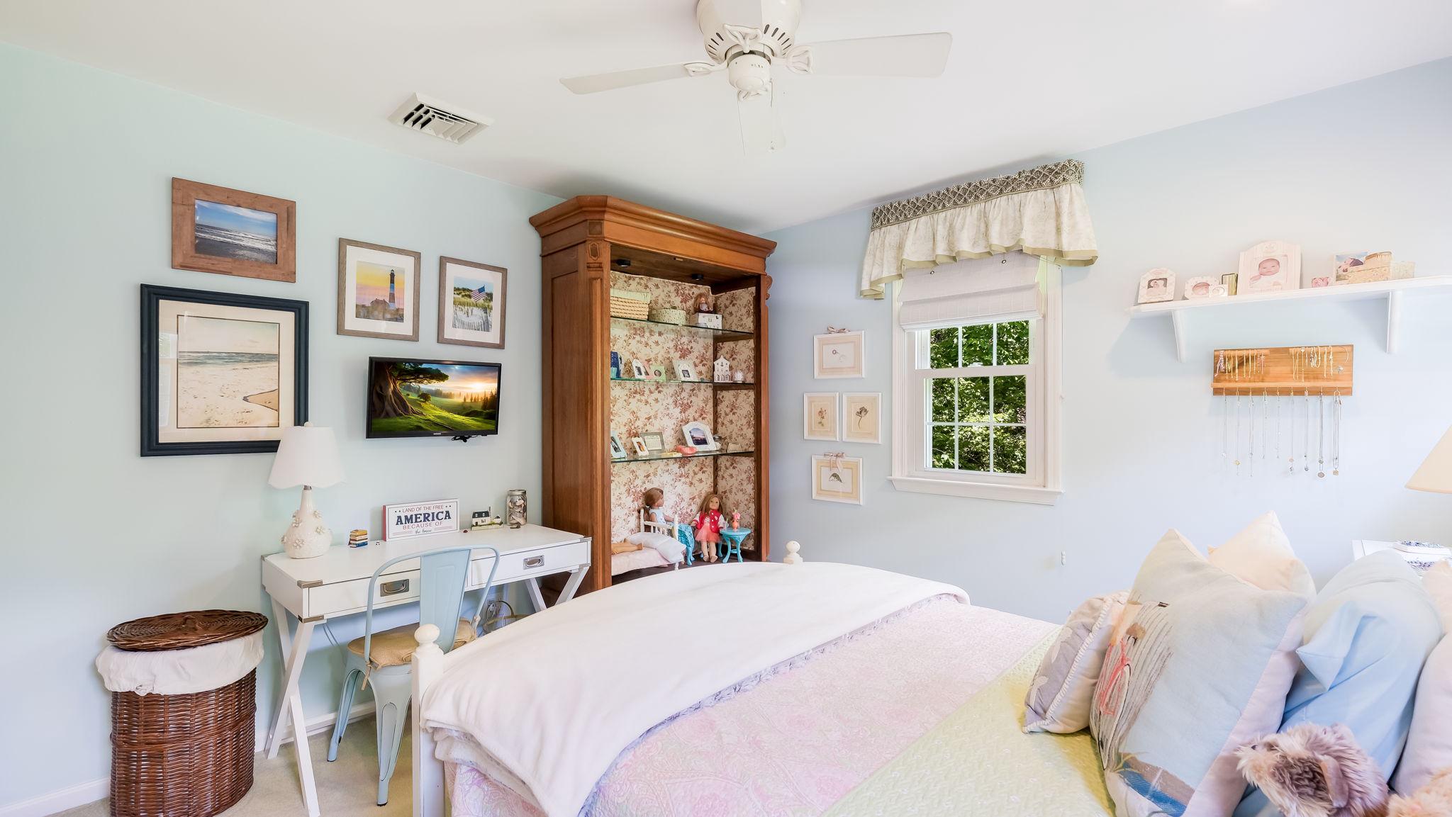 SPRING VALLEY - Residential