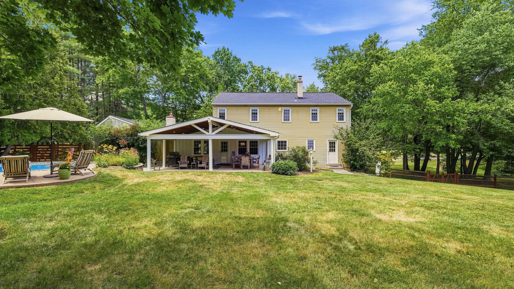 SPRING VALLEY - Residential
