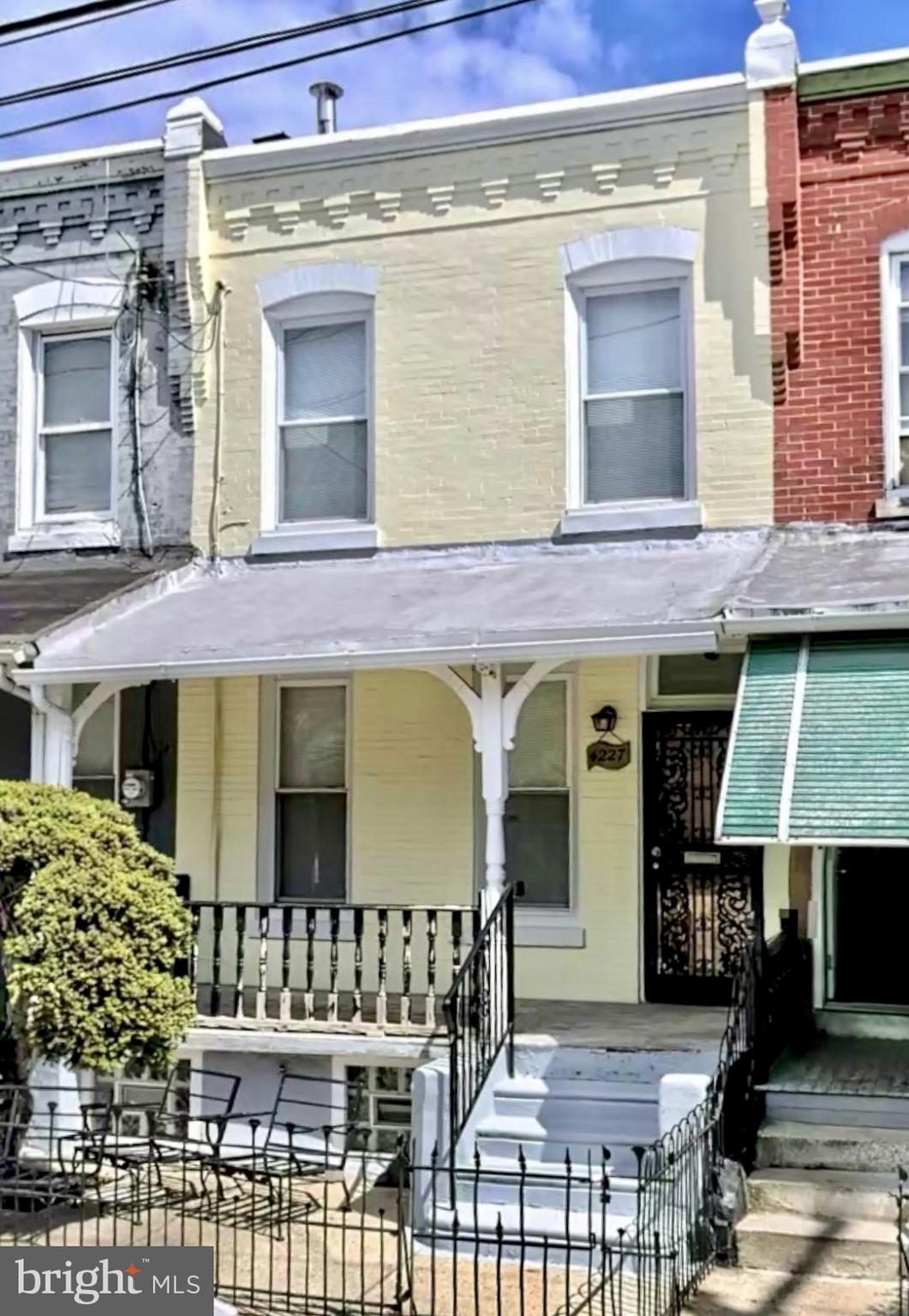 Great Opportunity for the savvy investor looking to add to his/her portfolio with a Three Bedroom Home in a nice neighborhood 
Property needs TLC
Property Being Sold in As Is Condition
