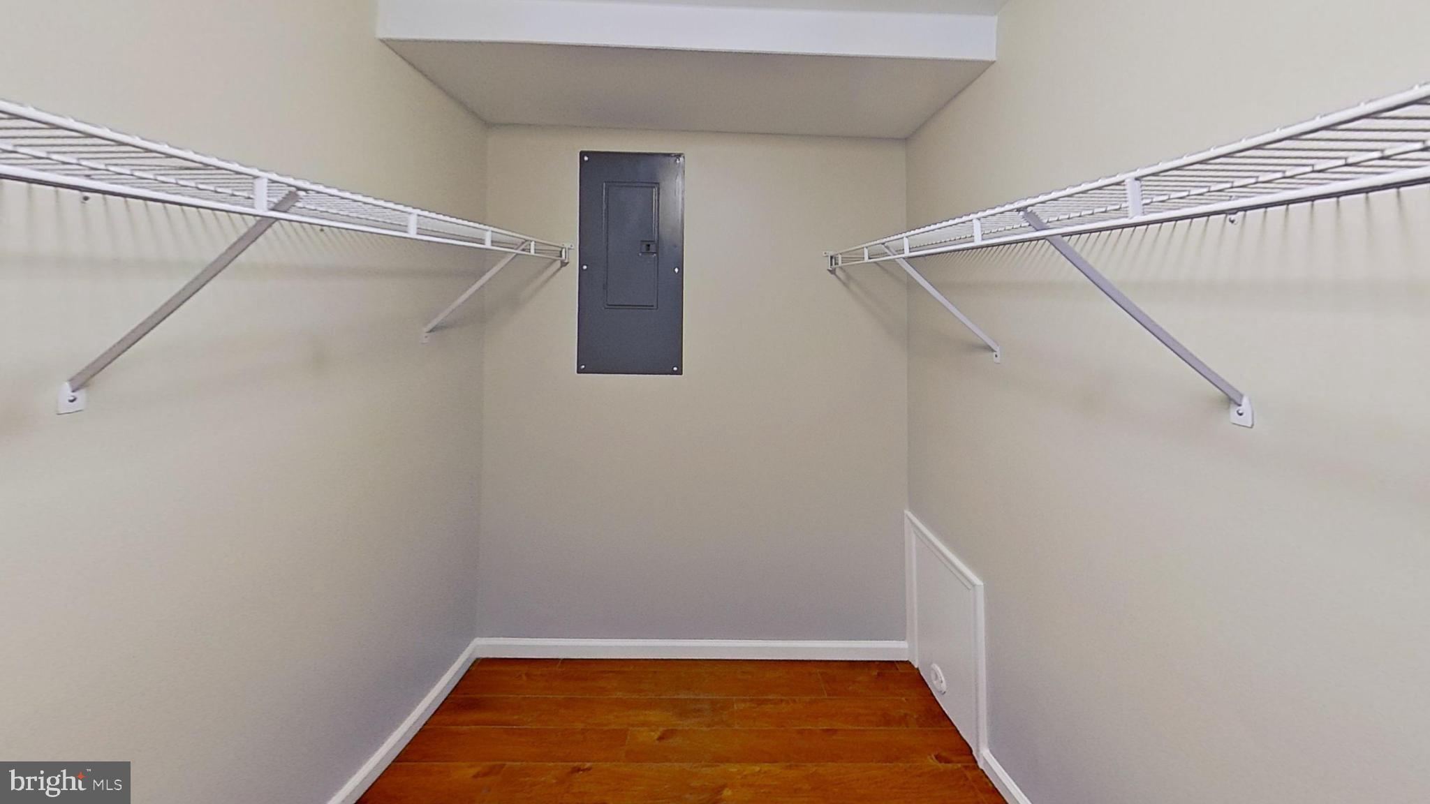 STANFORD SUB - Residential