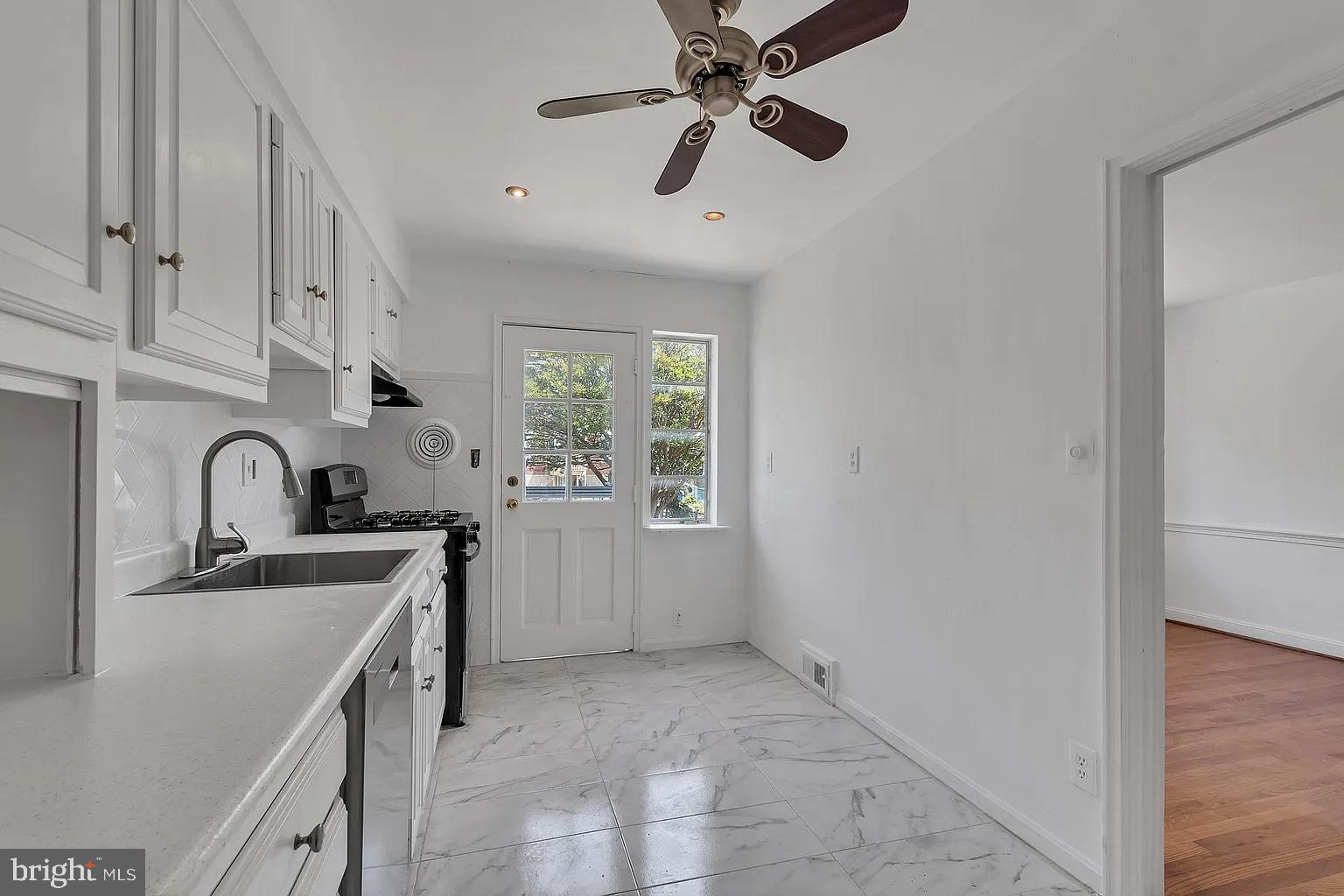 NORTHWOOD - Residential Lease