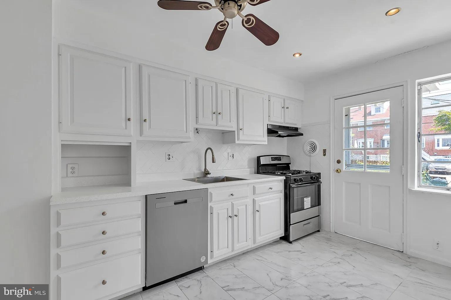 NORTHWOOD - Residential Lease