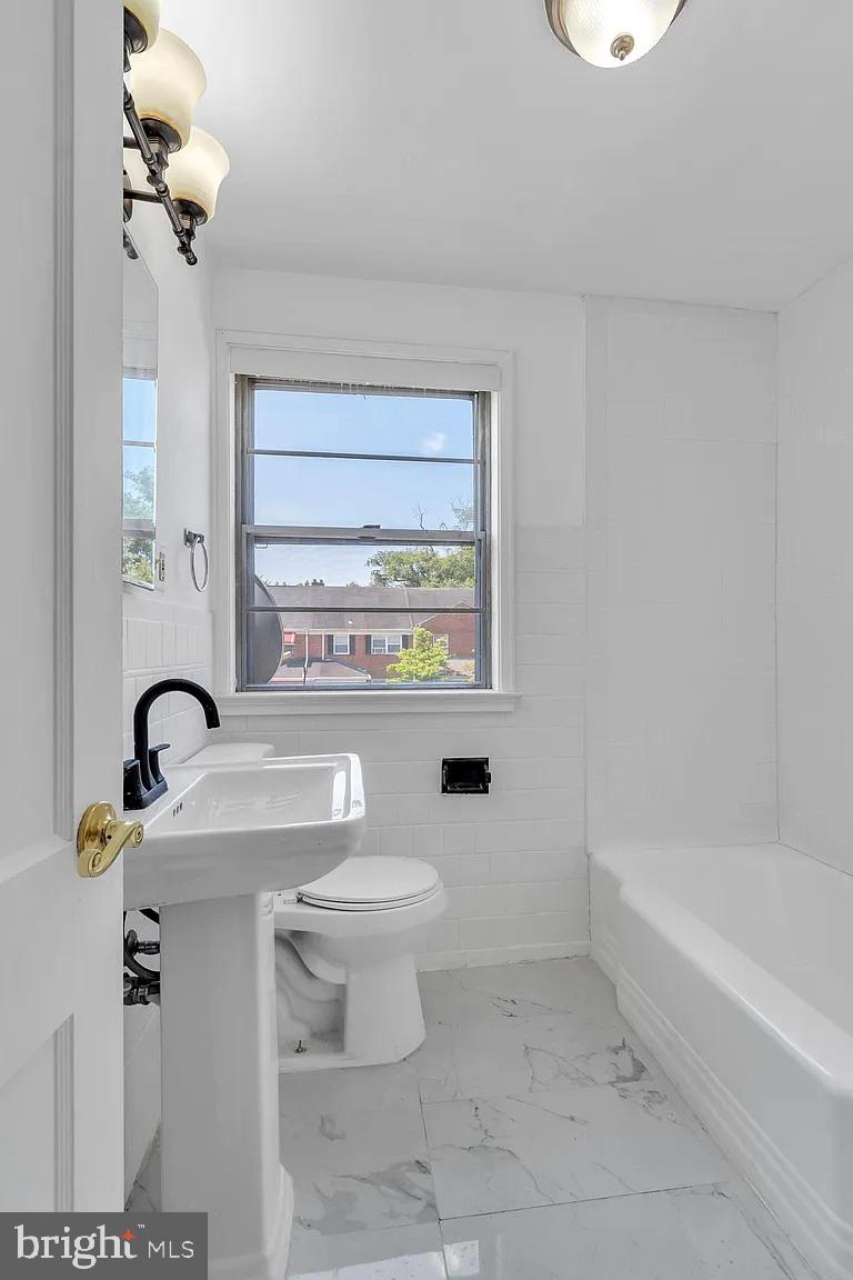 NORTHWOOD - Residential Lease
