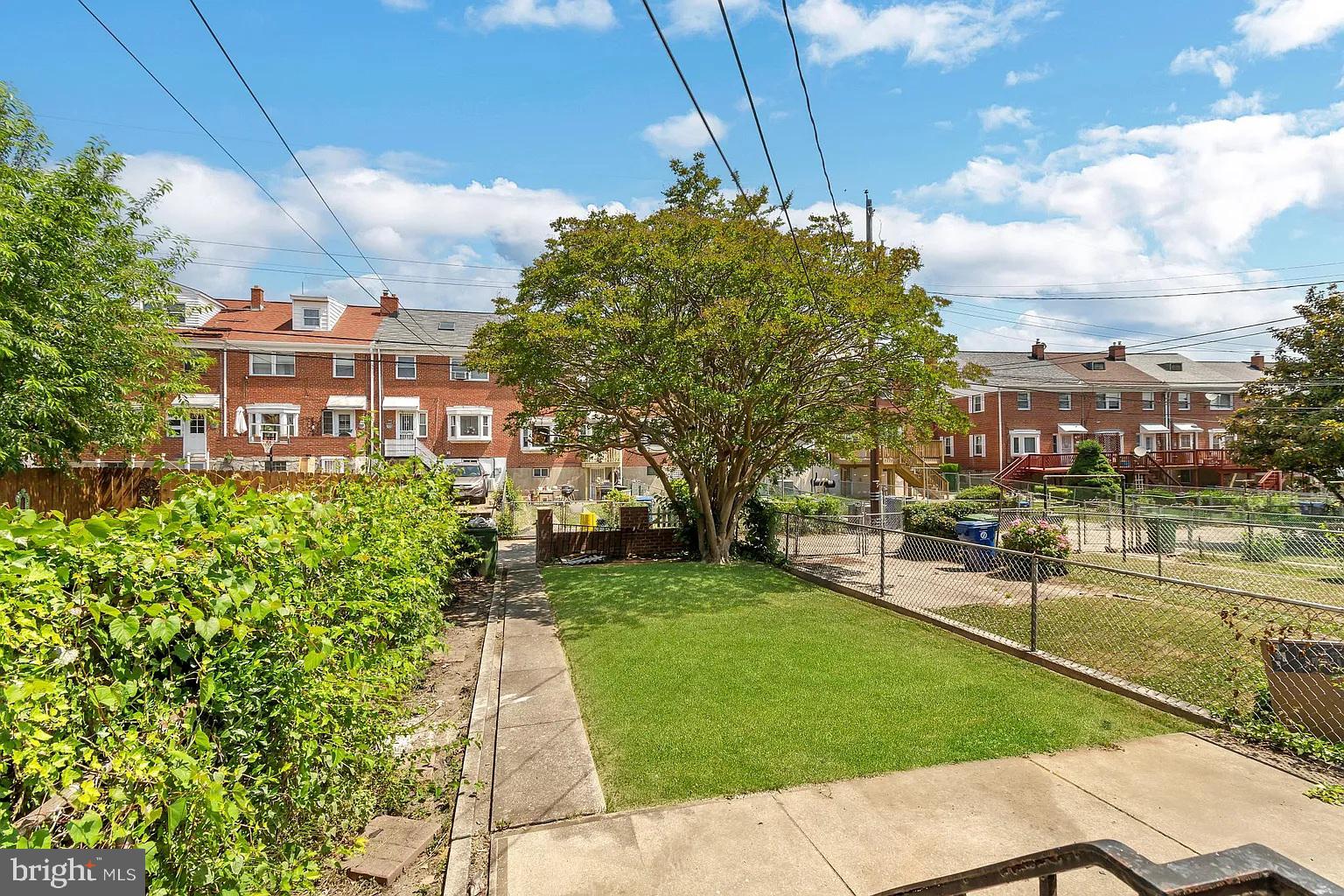 NORTHWOOD - Residential Lease