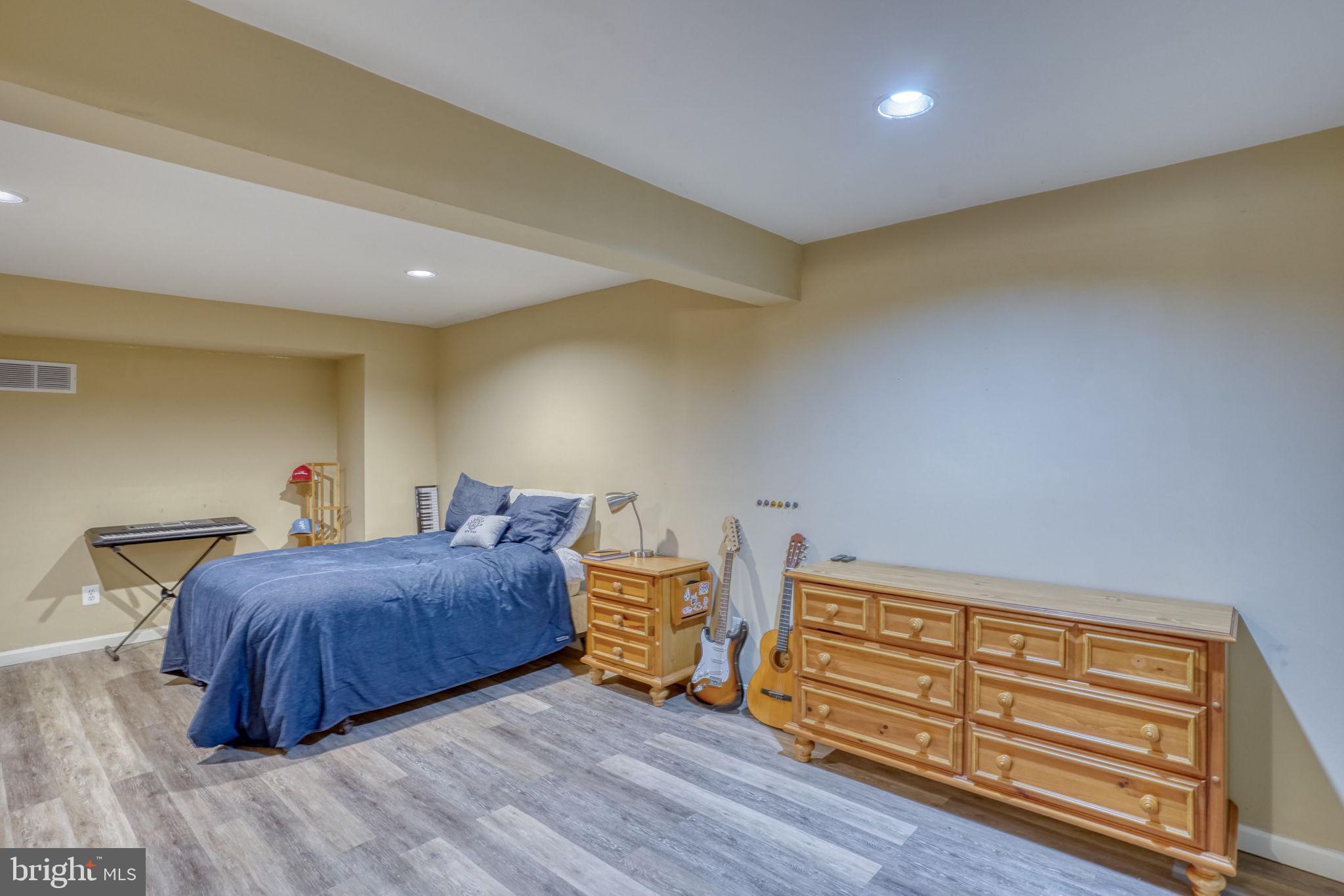 MEADOWS AT SHAWNEE - Residential