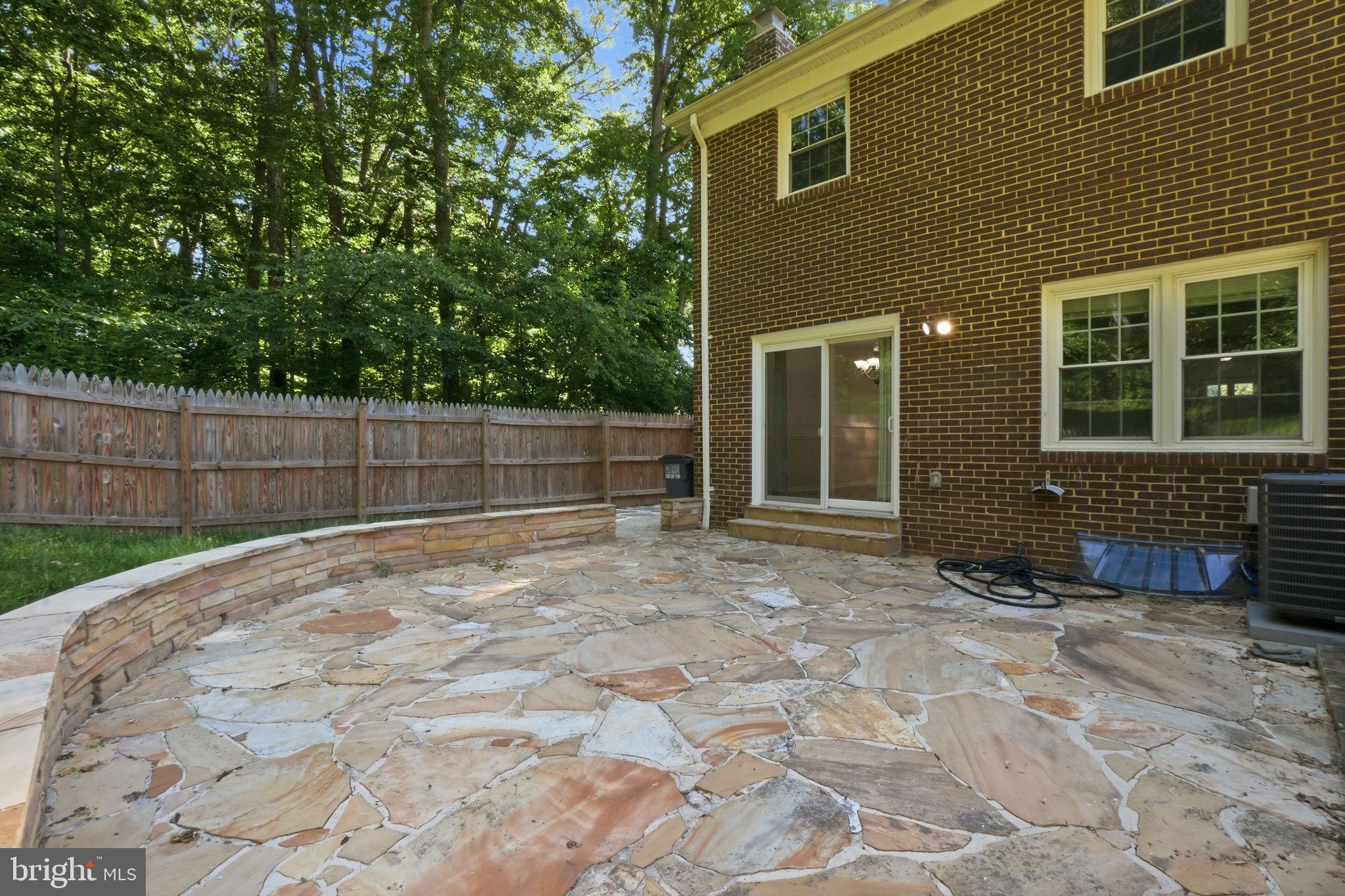 TOWNES OF ORANGE HUNT - Residential