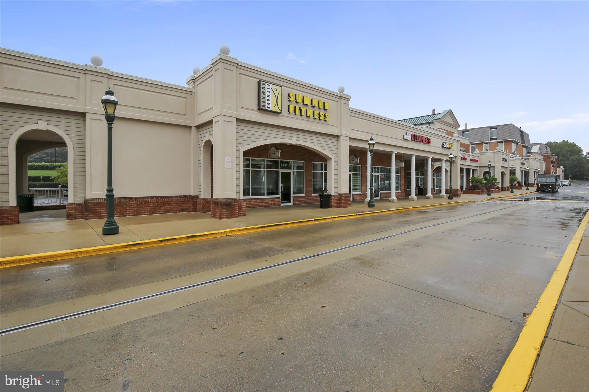 SUMNER VILLAGE - Residential Lease