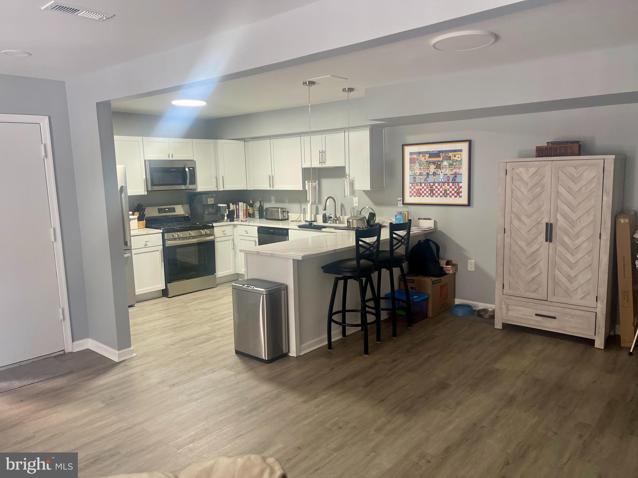 VILLAGE OF WILDE LAKE - Residential