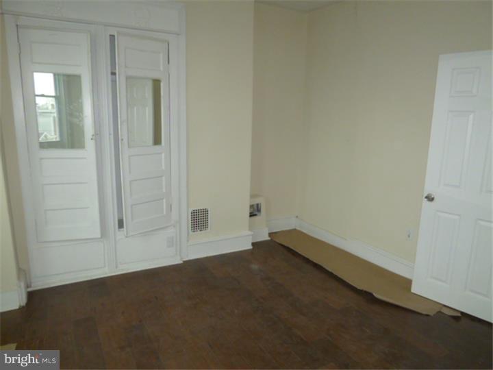 KENSINGTON - Residential