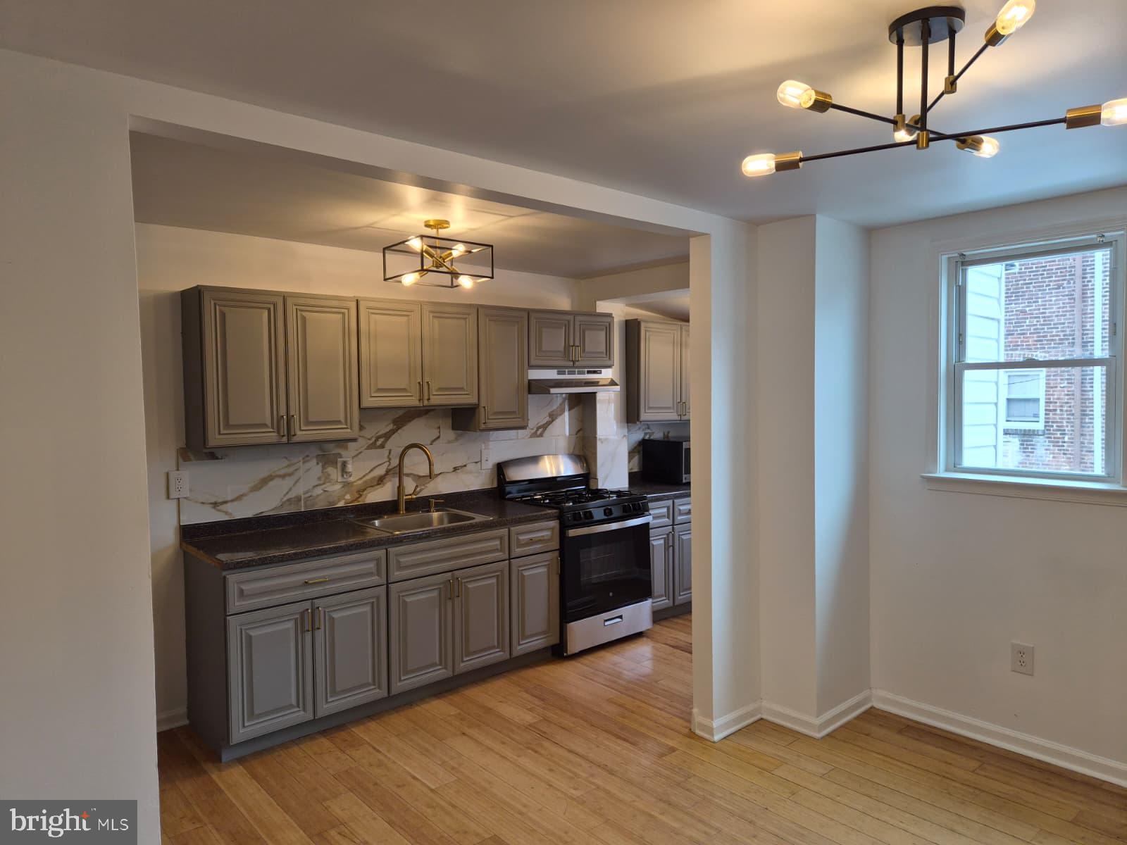 PHILADELPHIA (SOUTHWEST) - Residential