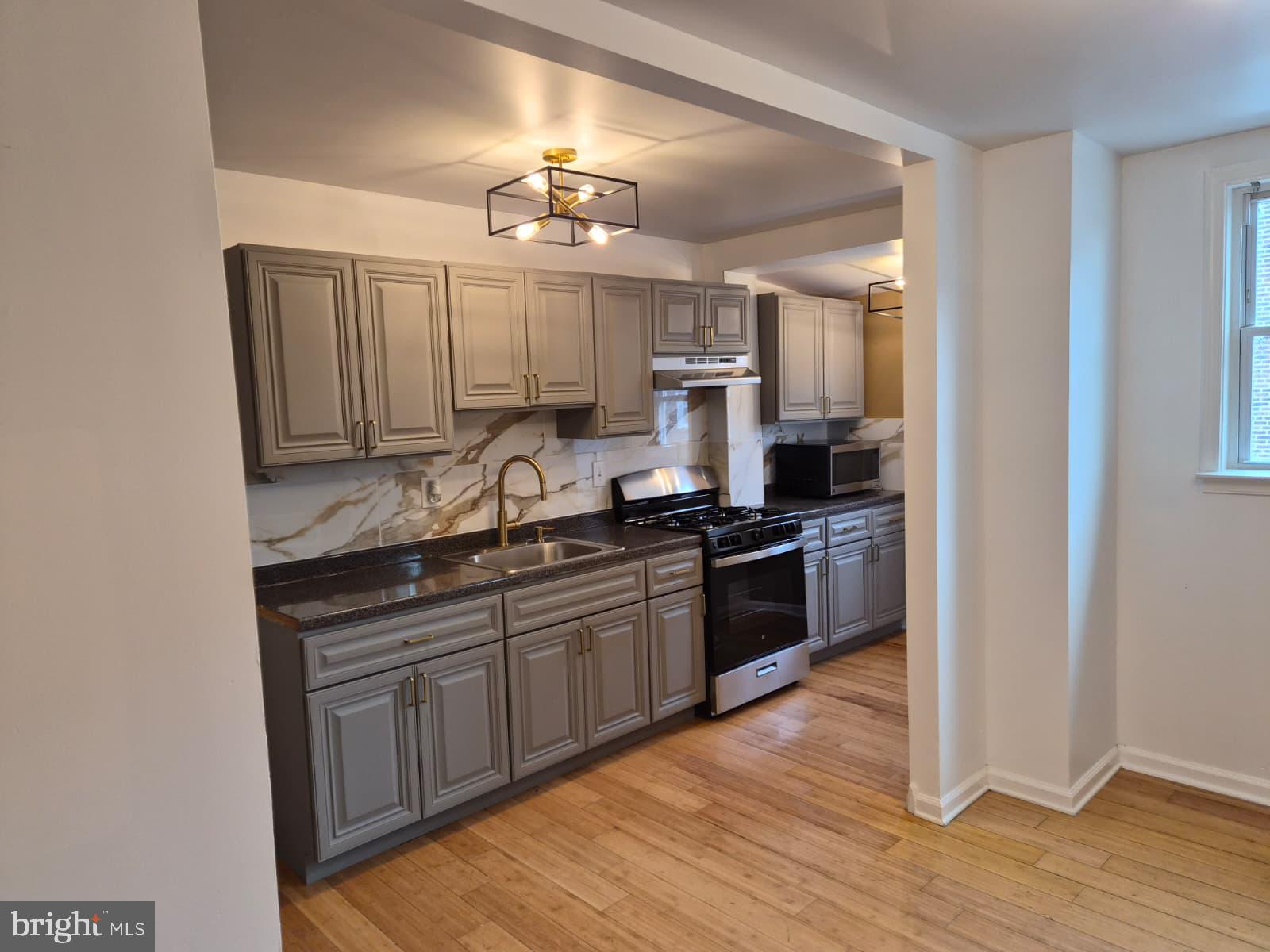 PHILADELPHIA (SOUTHWEST) - Residential